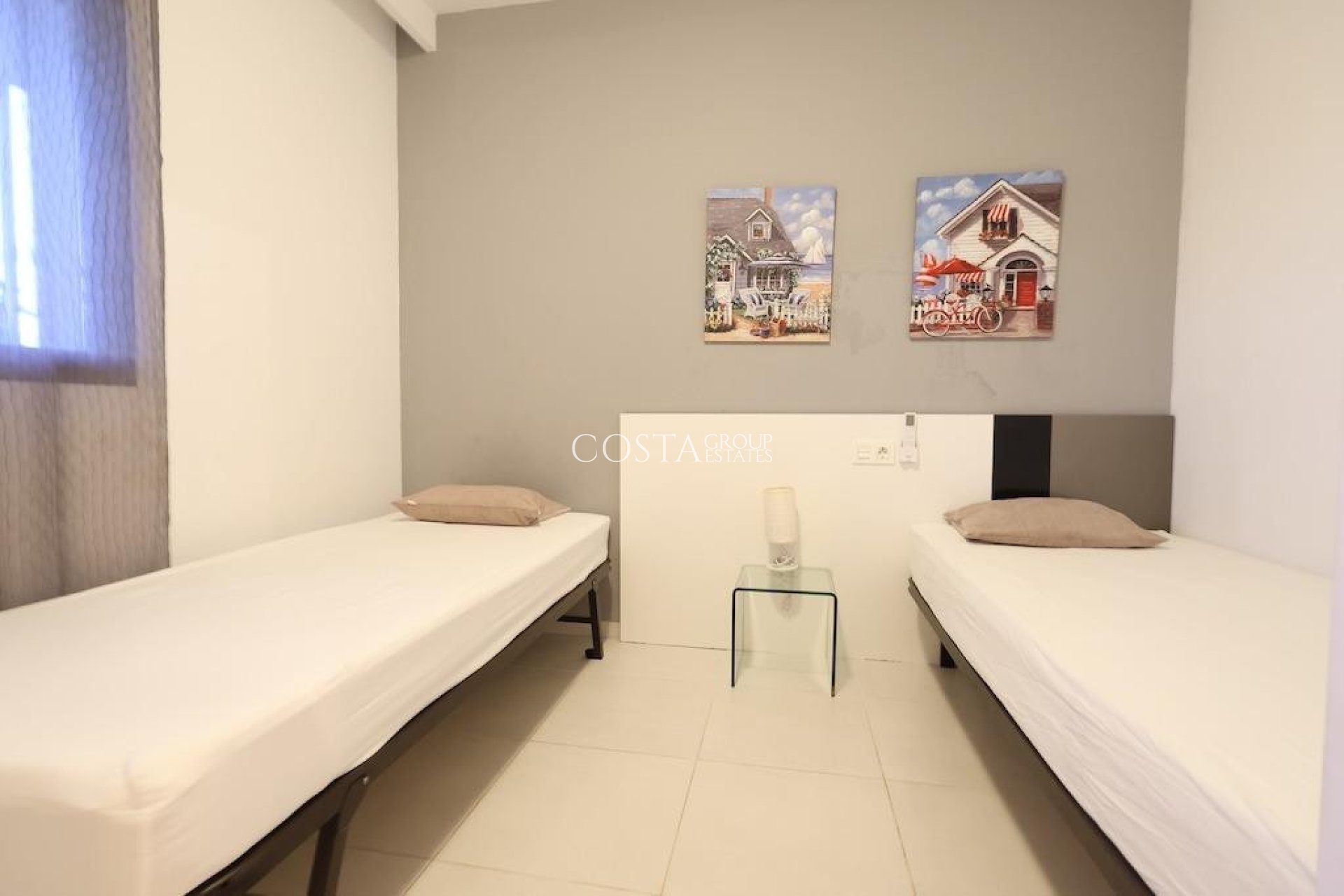 Resale - Apartments -
Orihuela Costa - La Zenia