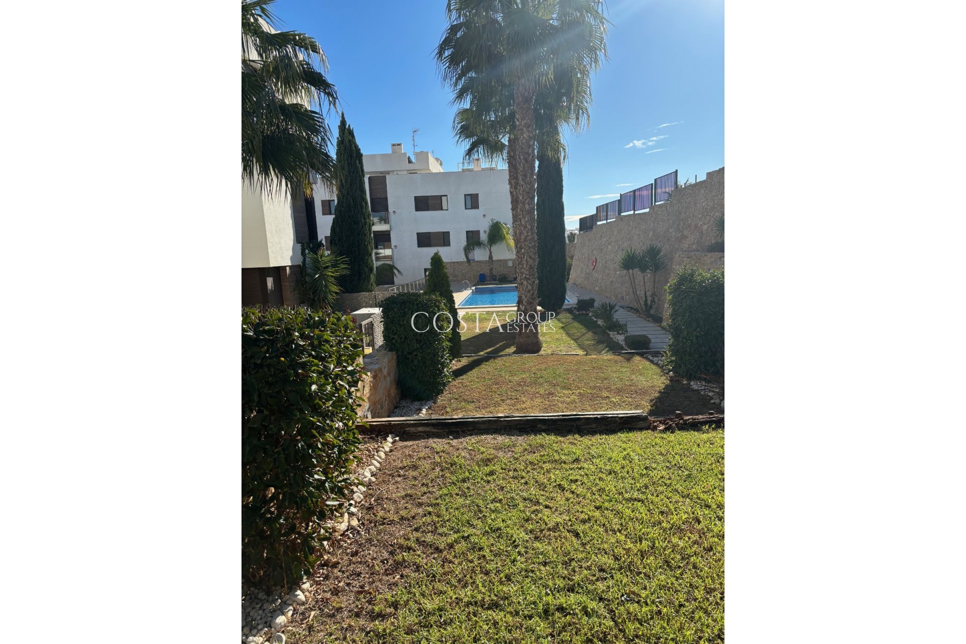Resale - Apartments -
Orihuela Costa - Las Ramblas