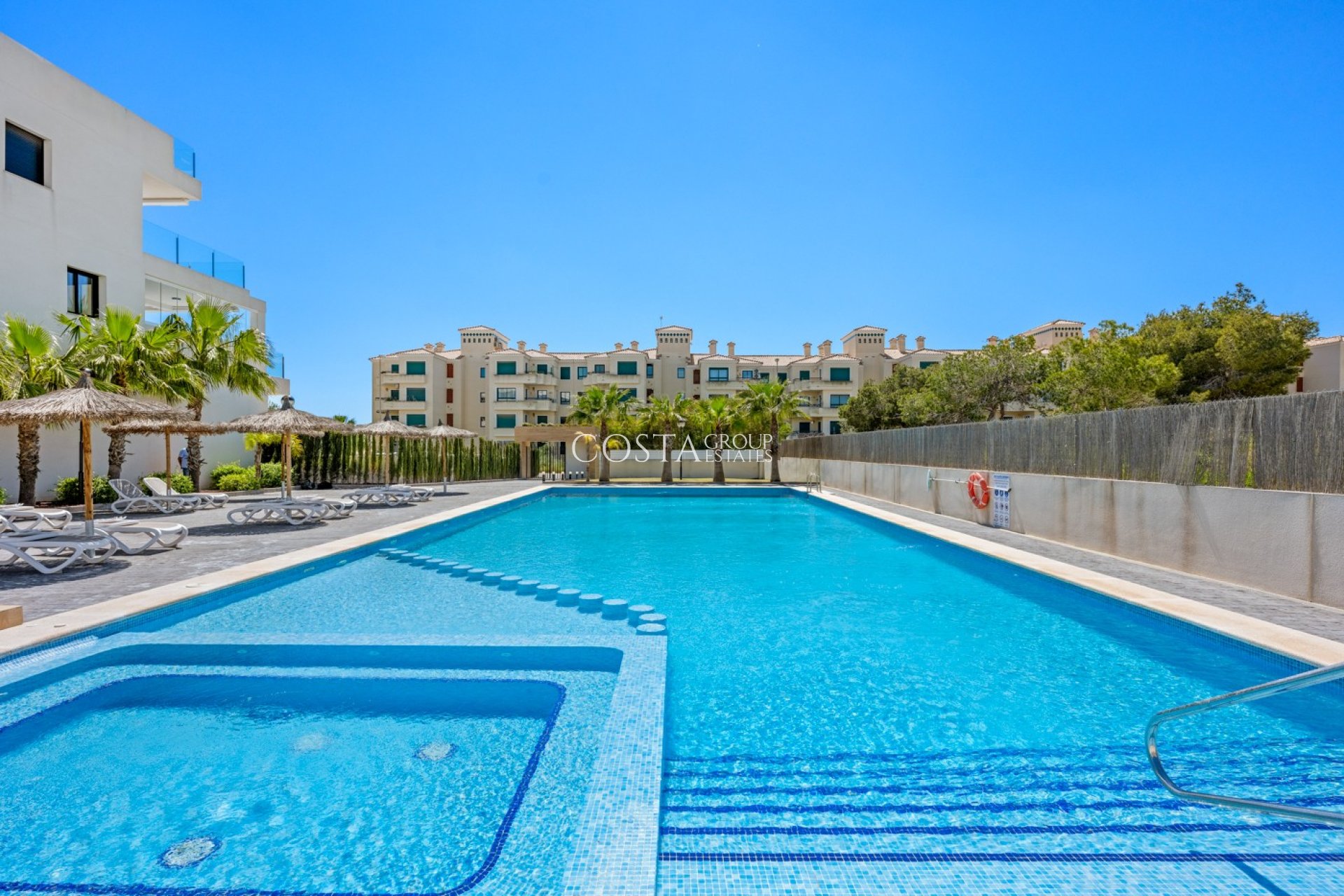 Resale - Apartments -
Orihuela Costa - Lomas De Campoamor
