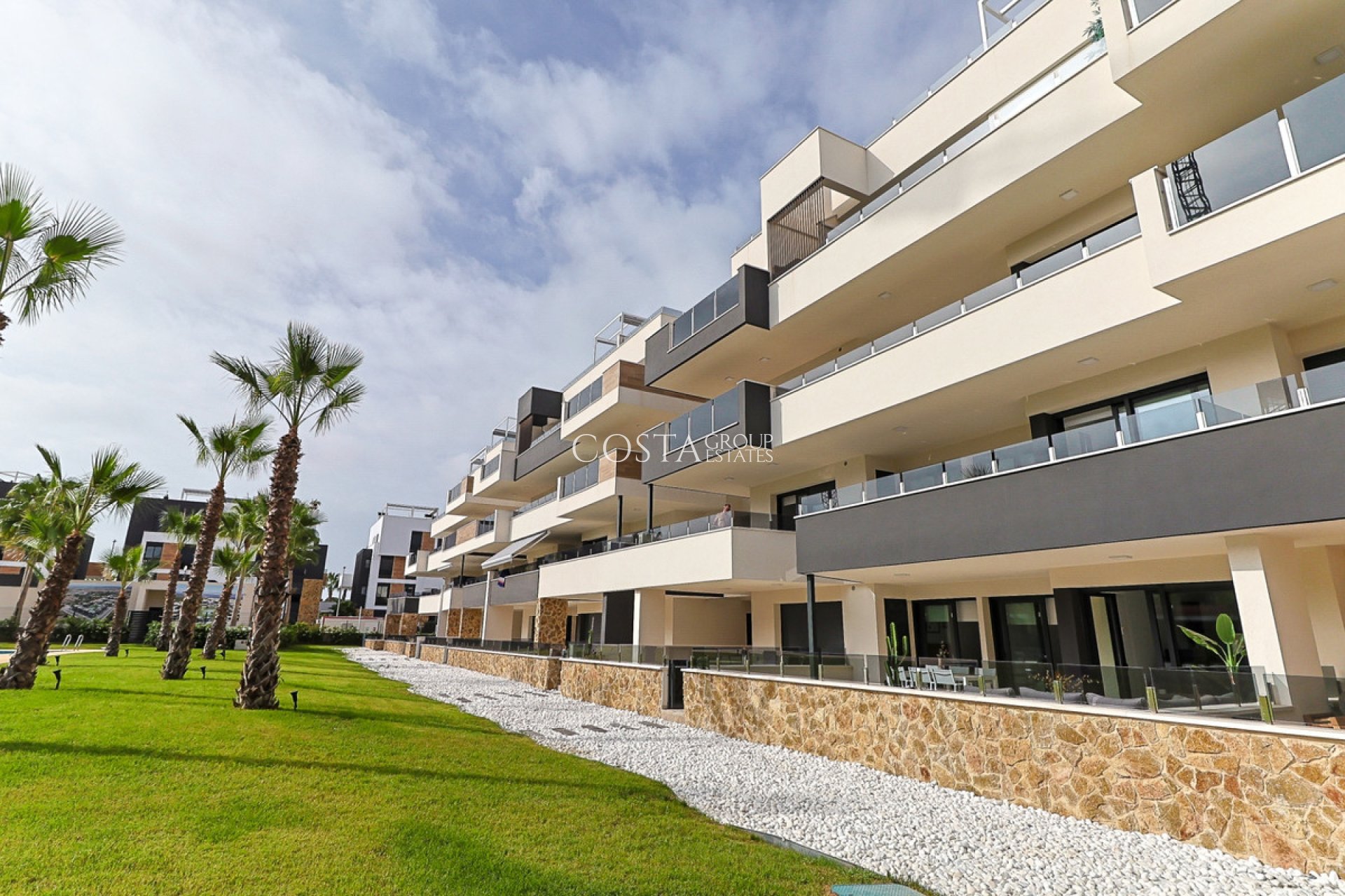 Resale - Apartments -
Orihuela Costa - Los Altos