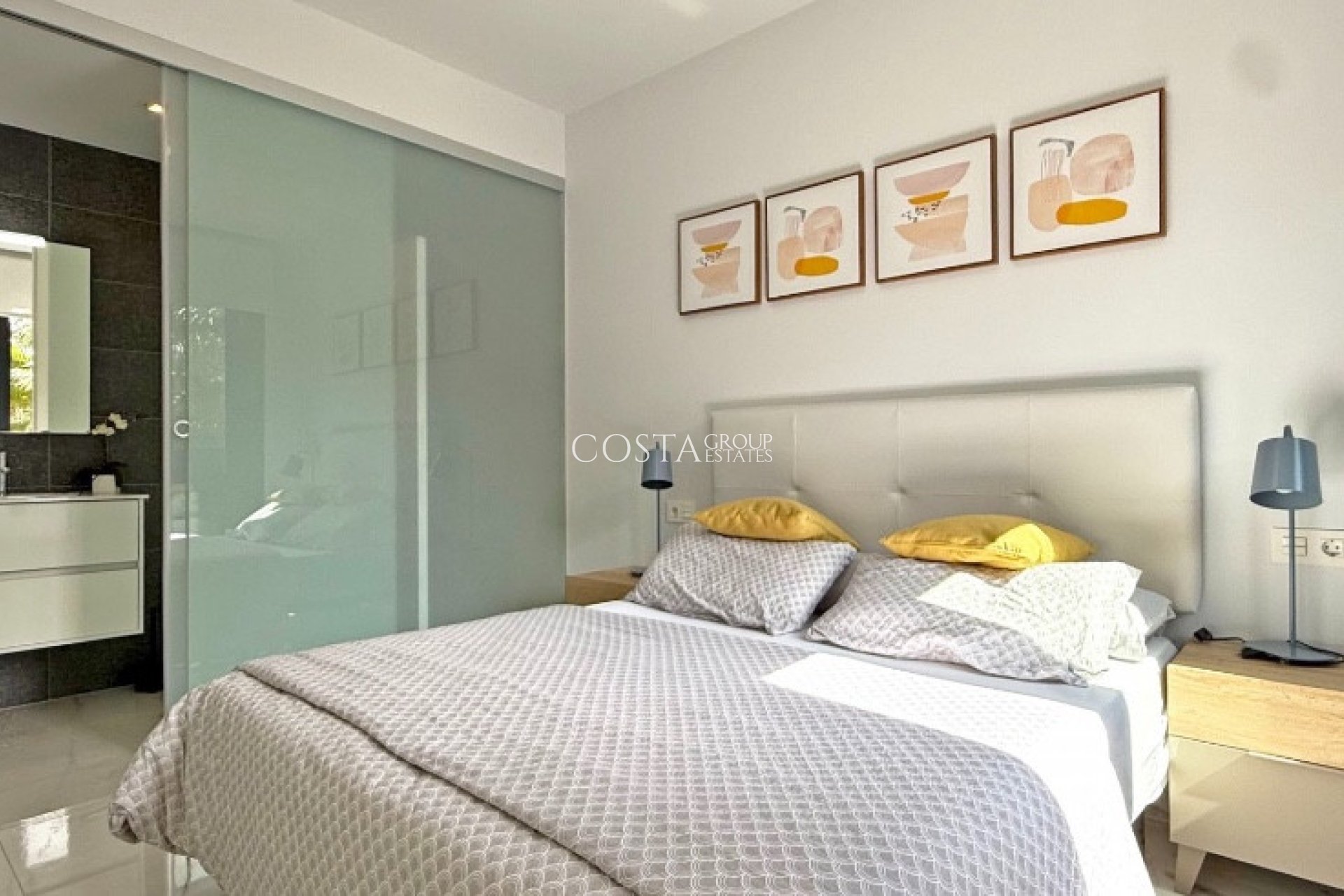 Resale - Apartments -
Orihuela Costa - Los Altos