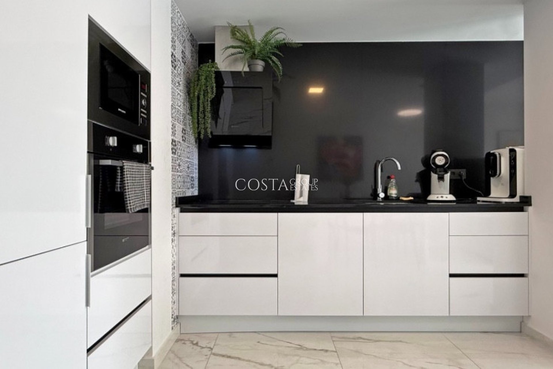 Resale - Apartments -
Orihuela Costa - Los Altos