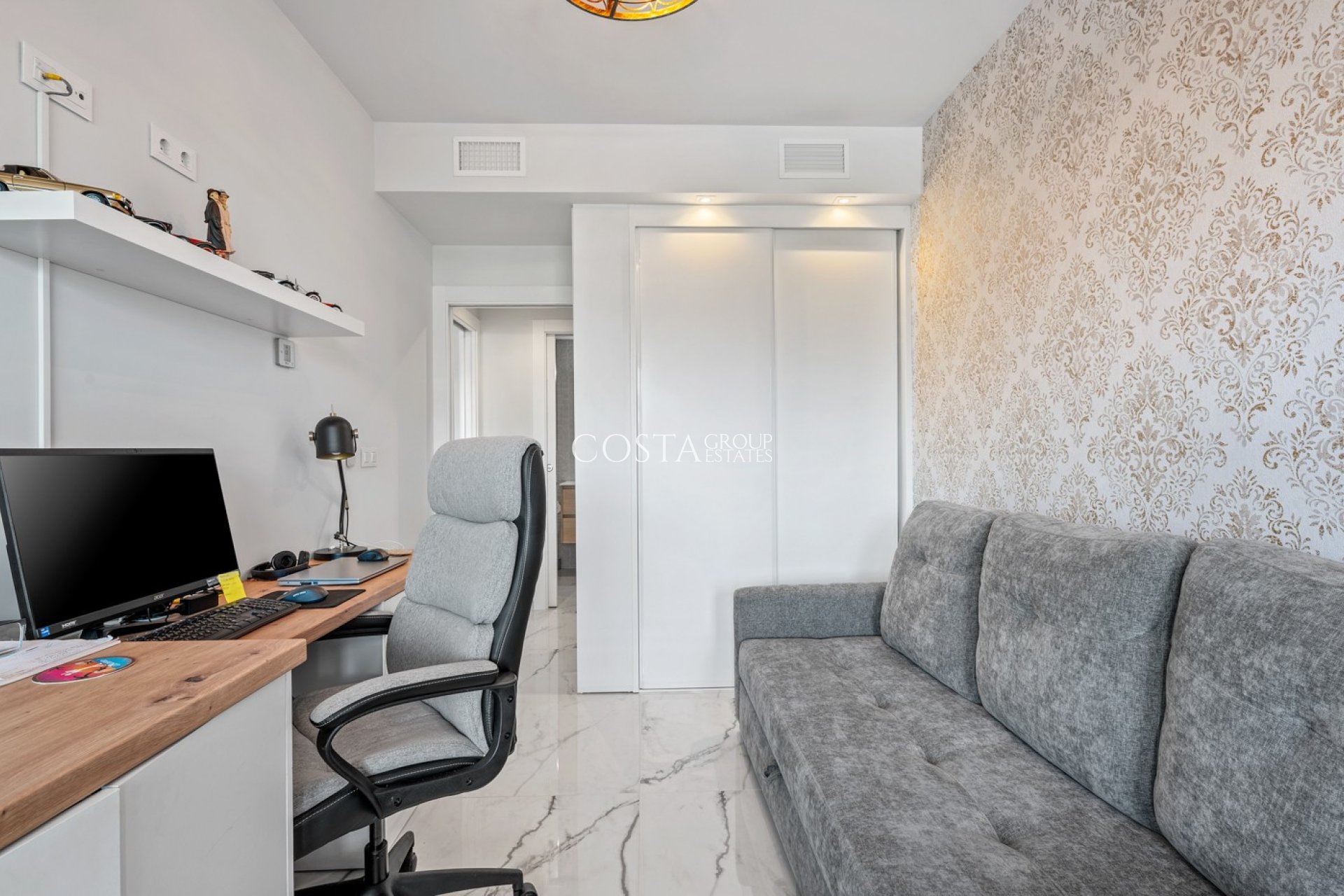 Resale - Apartments -
Orihuela Costa - Los Altos