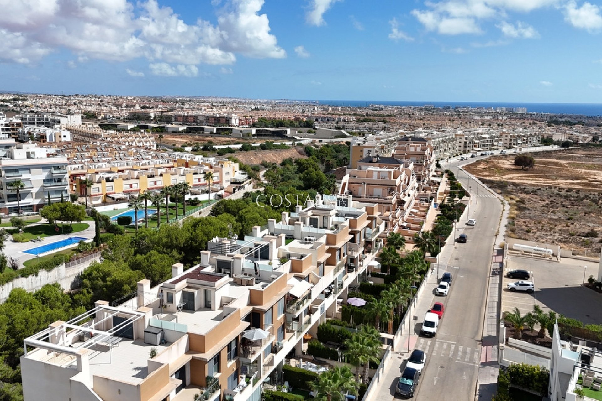Resale - Apartments -
Orihuela Costa - Los Dolses