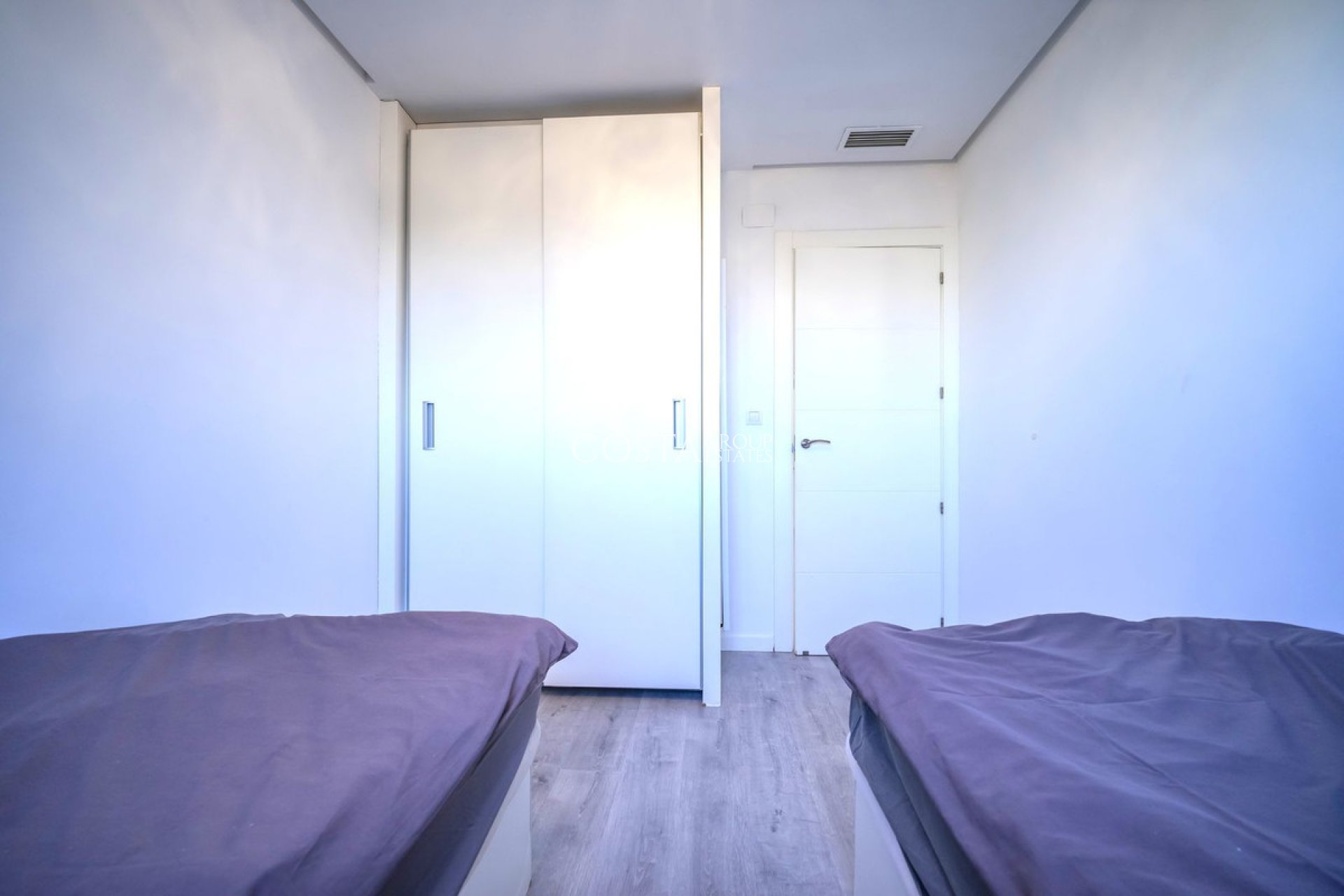 Resale - Apartments -
Orihuela Costa - Los Dolses