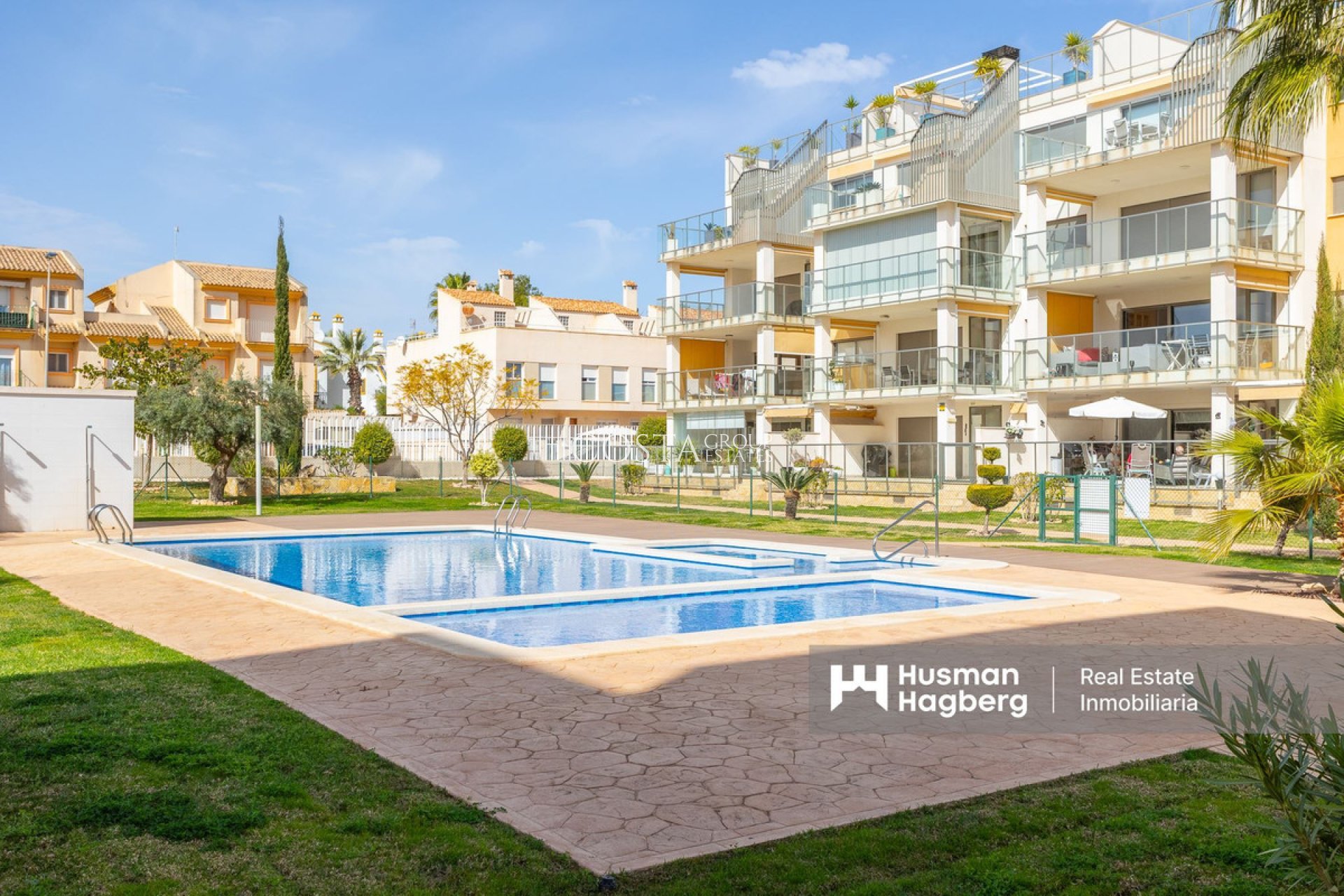 Resale - Apartments -
Orihuela Costa - Los Dolses