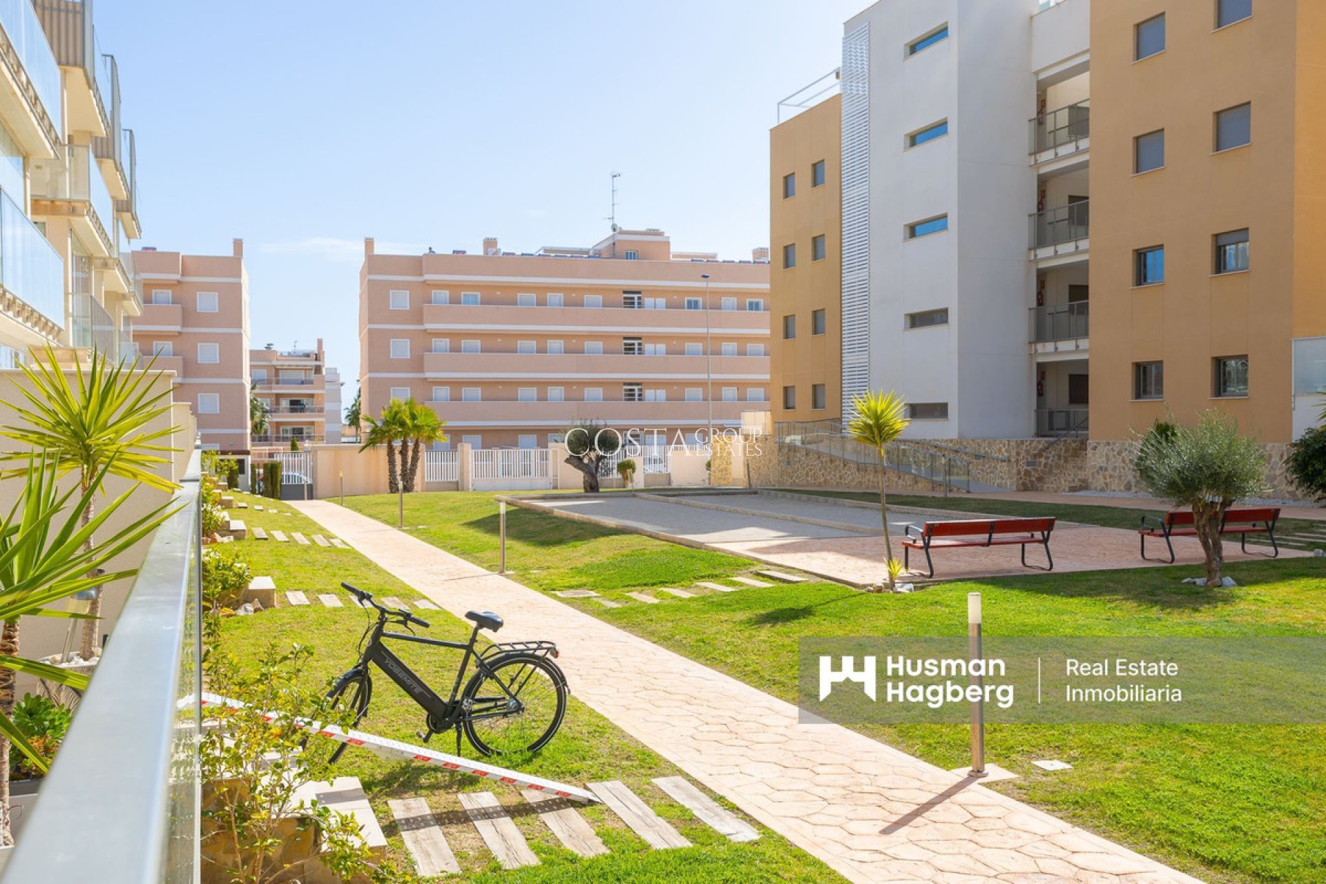 Resale - Apartments -
Orihuela Costa - Los Dolses