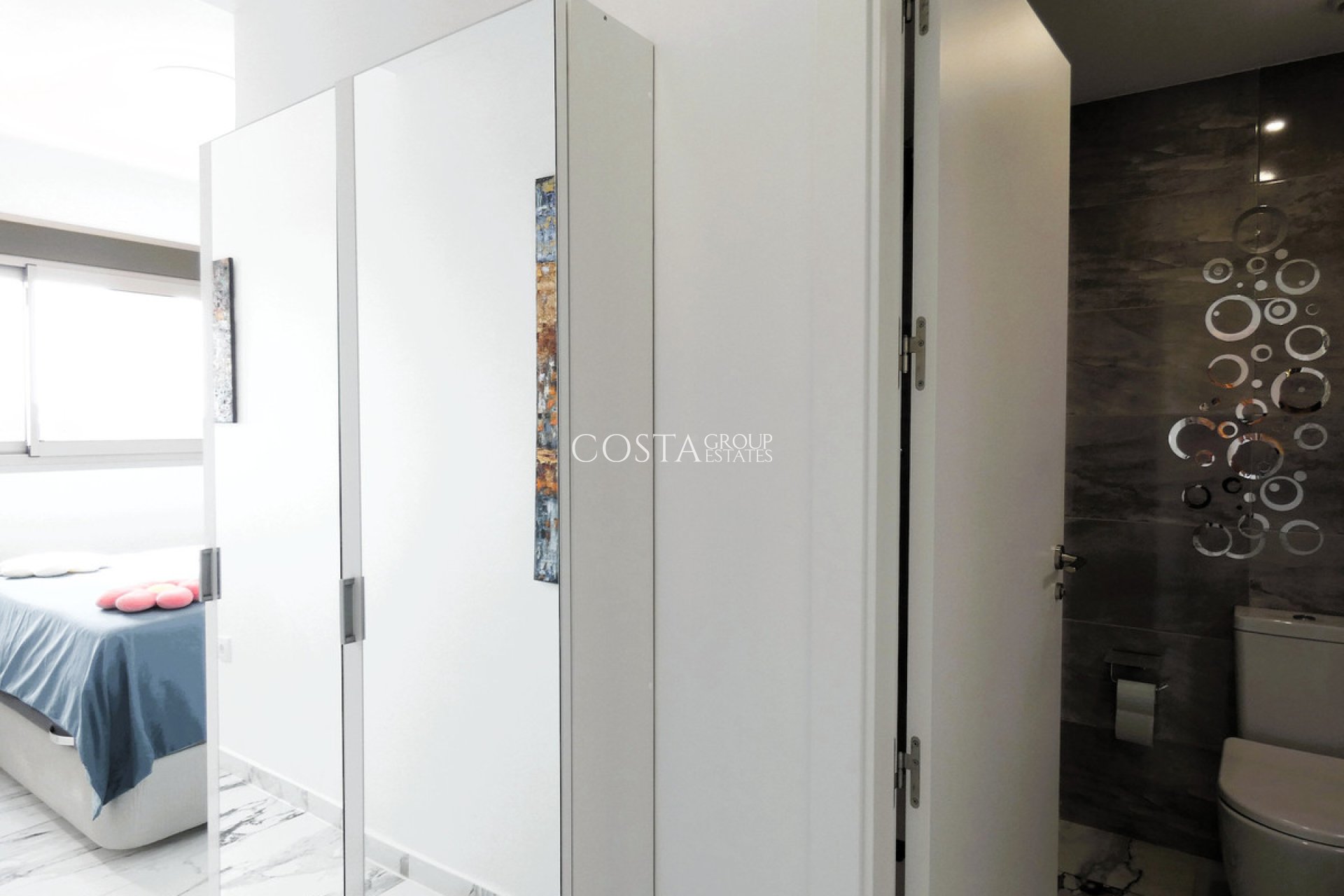 Resale - Apartments -
Orihuela Costa - Los Dolses