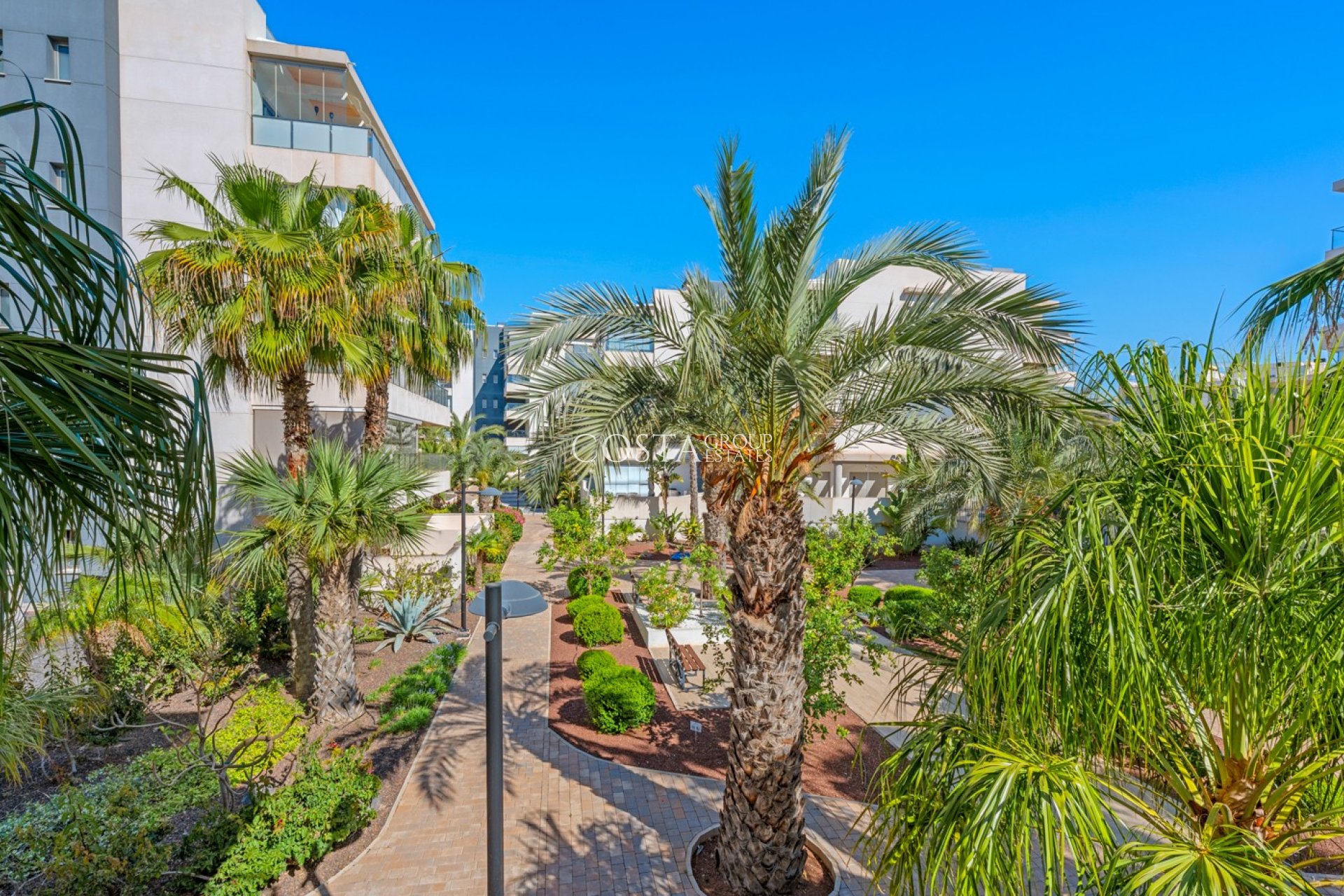 Resale - Apartments -
Orihuela Costa - Los Dolses