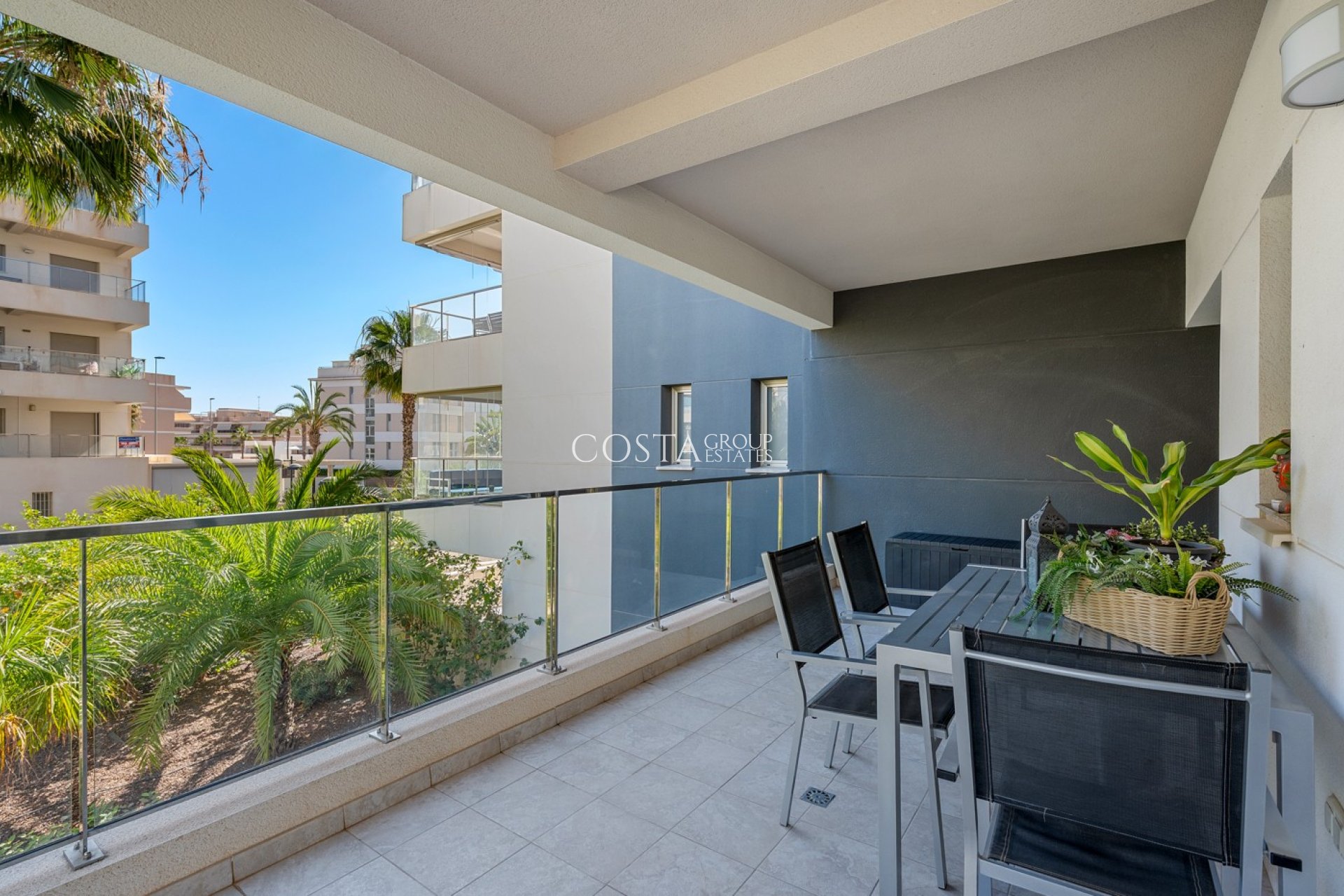 Resale - Apartments -
Orihuela Costa - Los Dolses