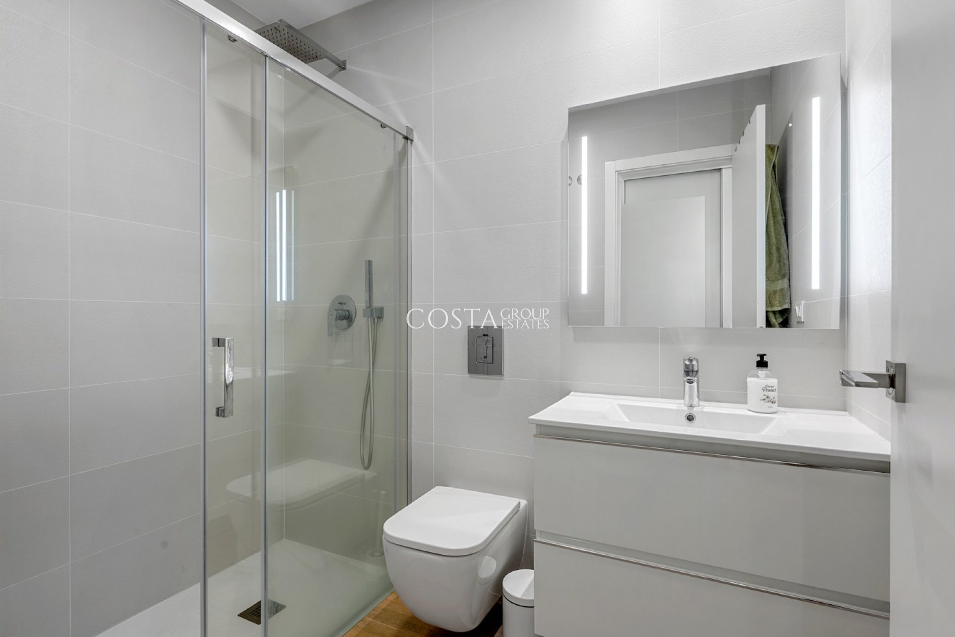 Resale - Apartments -
Orihuela Costa - Los Dolses