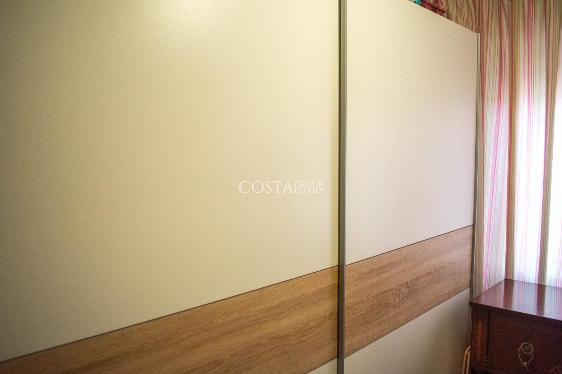 Resale - Apartments -
Orihuela Costa - Playa Flamenca