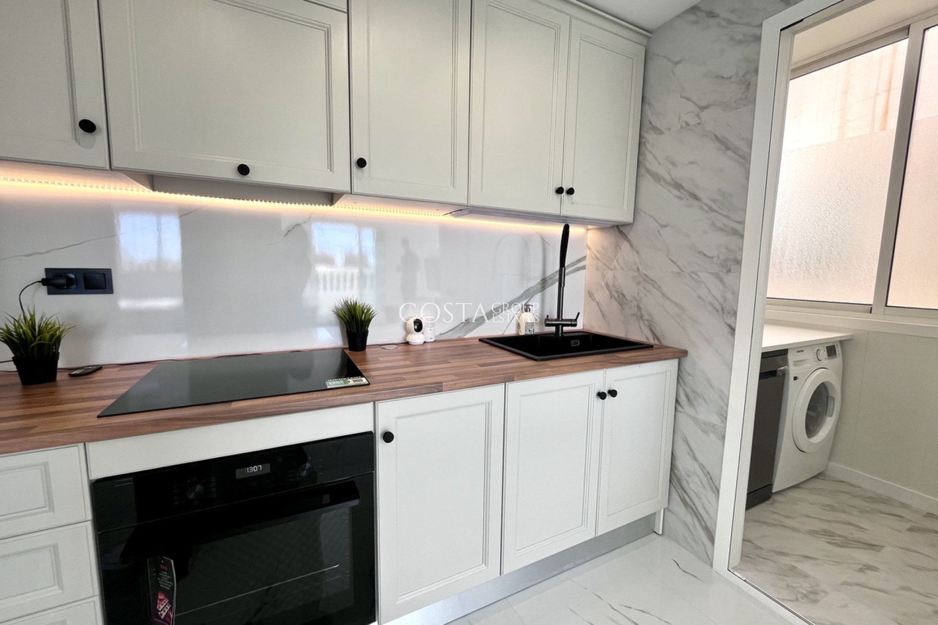 Resale - Apartments -
Orihuela Costa - Playa Flamenca