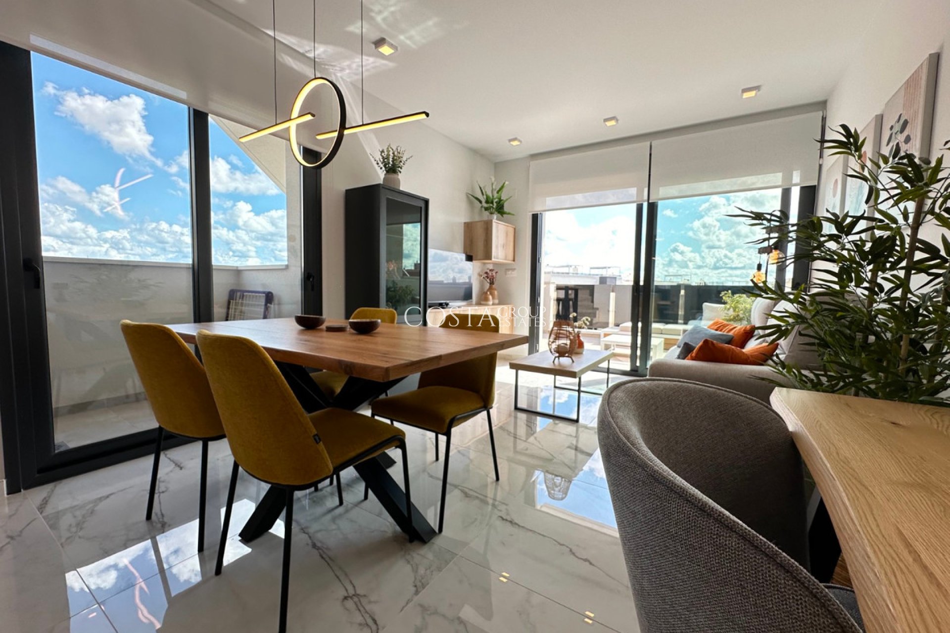 Resale - Apartments -
Orihuela Costa - Playa Flamenca