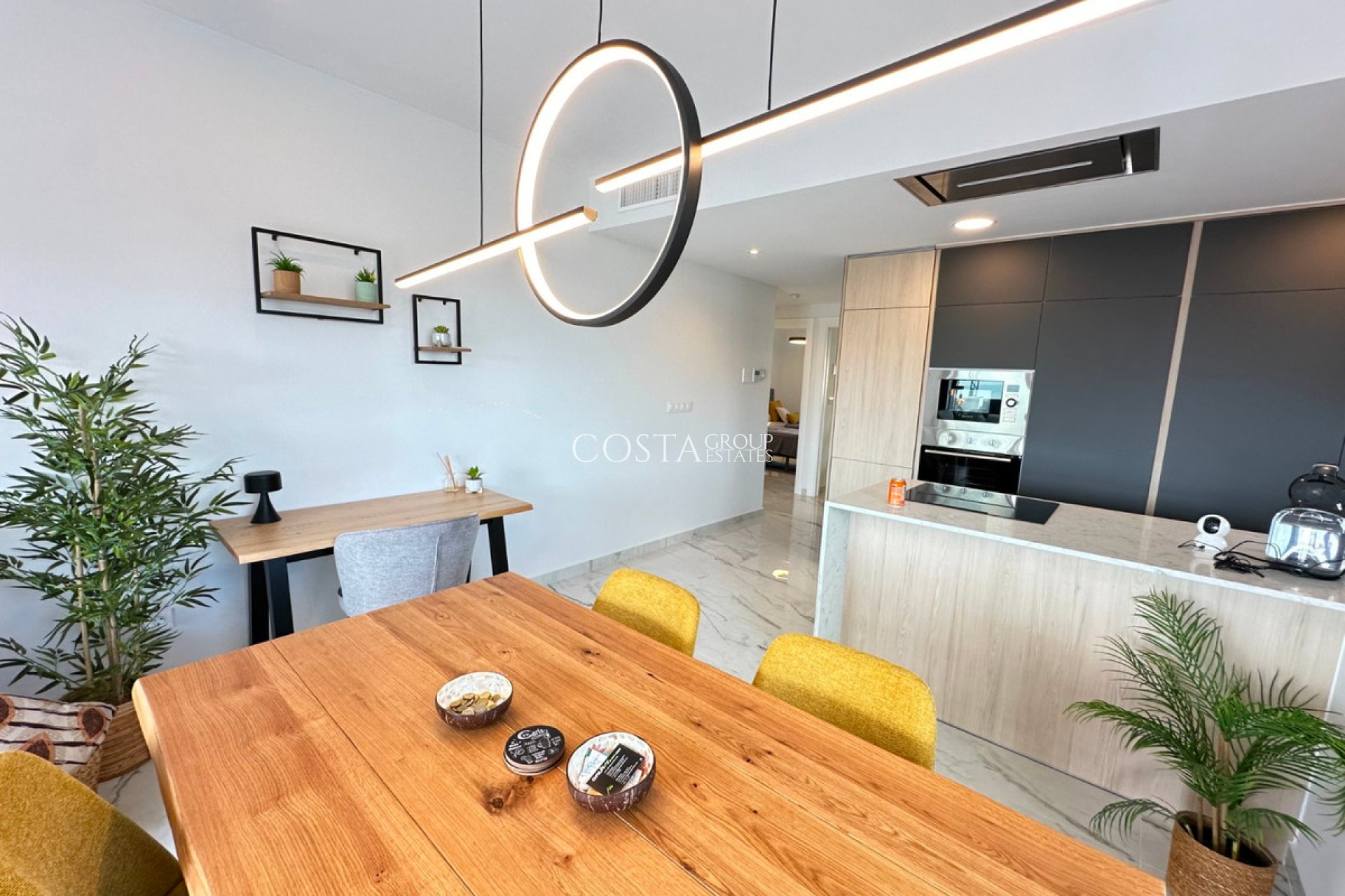 Resale - Apartments -
Orihuela Costa - Playa Flamenca