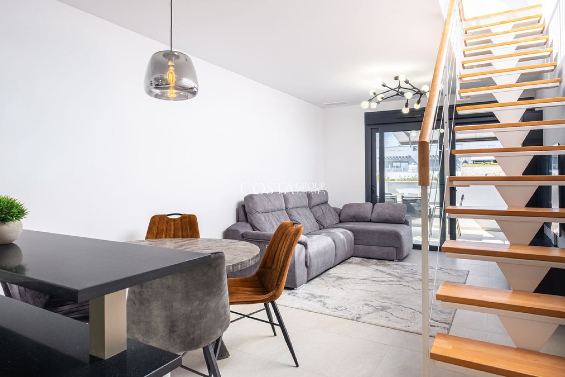 Resale - Apartments -
Orihuela Costa - Playa Flamenca