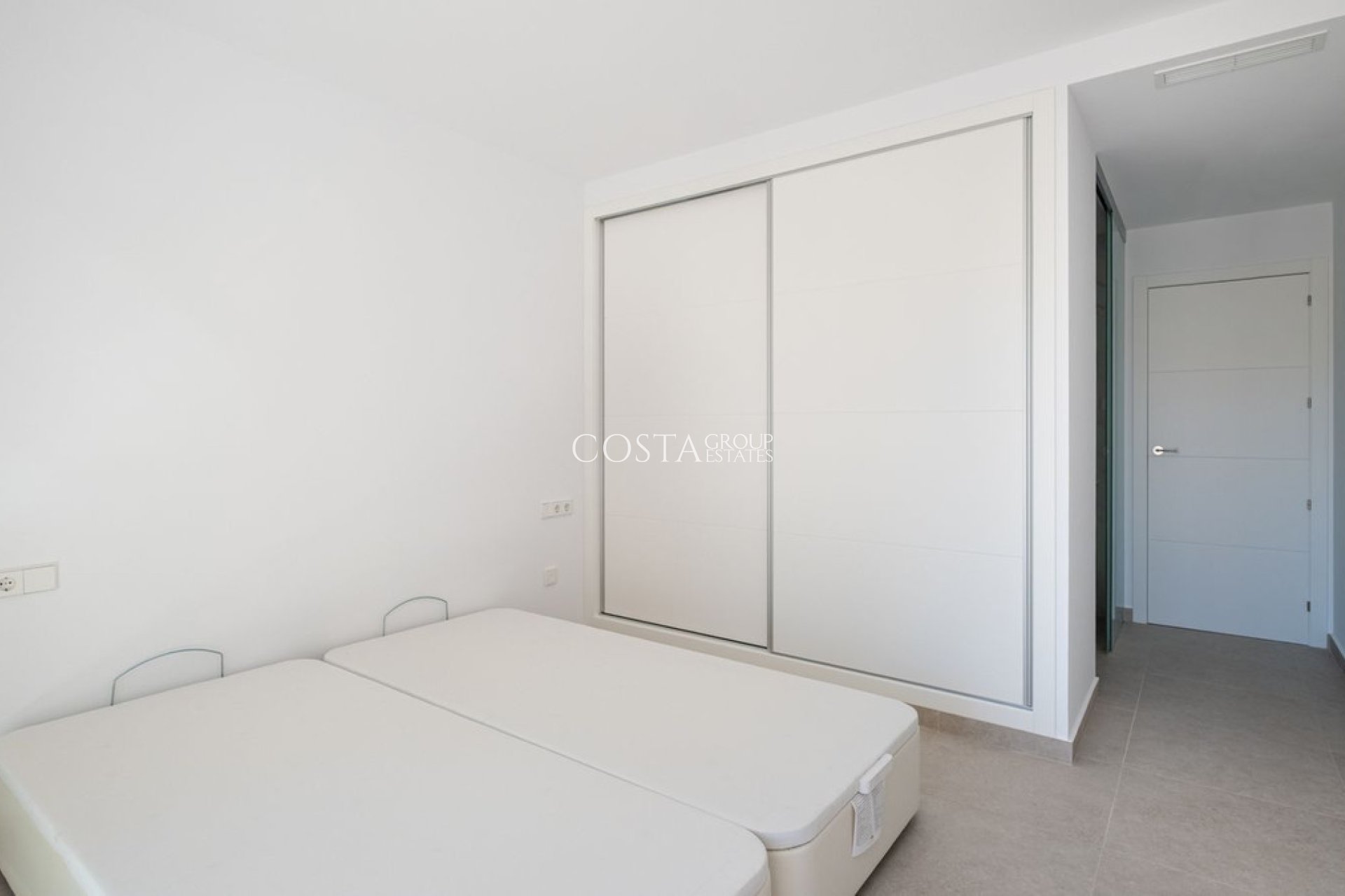 Resale - Apartments -
Orihuela Costa - Playa Flamenca