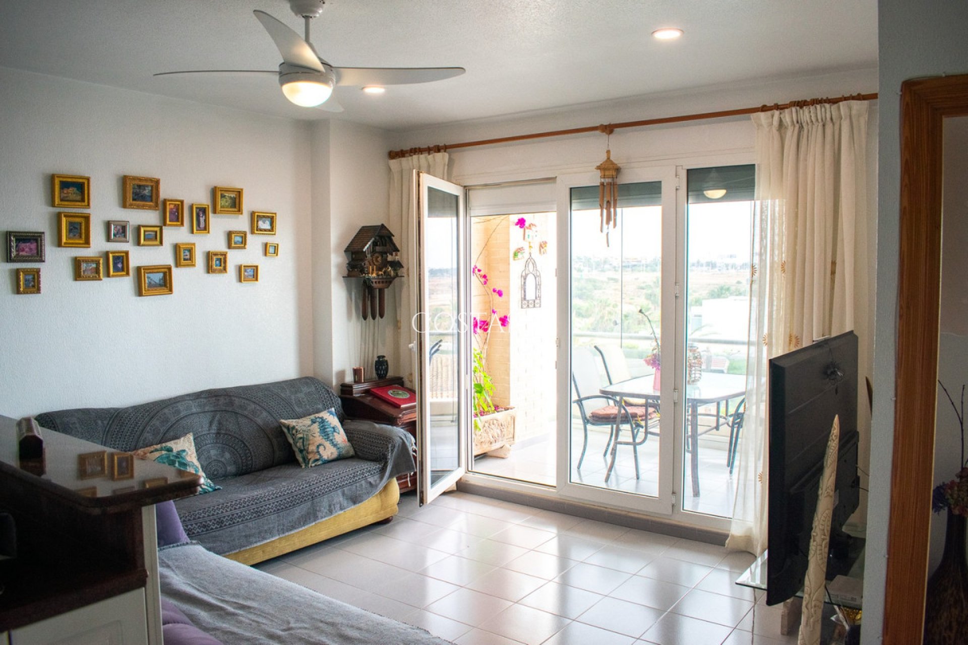 Resale - Apartments -
Orihuela Costa - Playa Flamenca