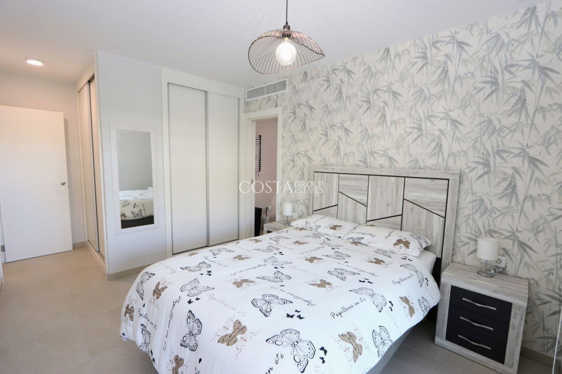 Resale - Apartments -
Orihuela Costa - Playa Flamenca