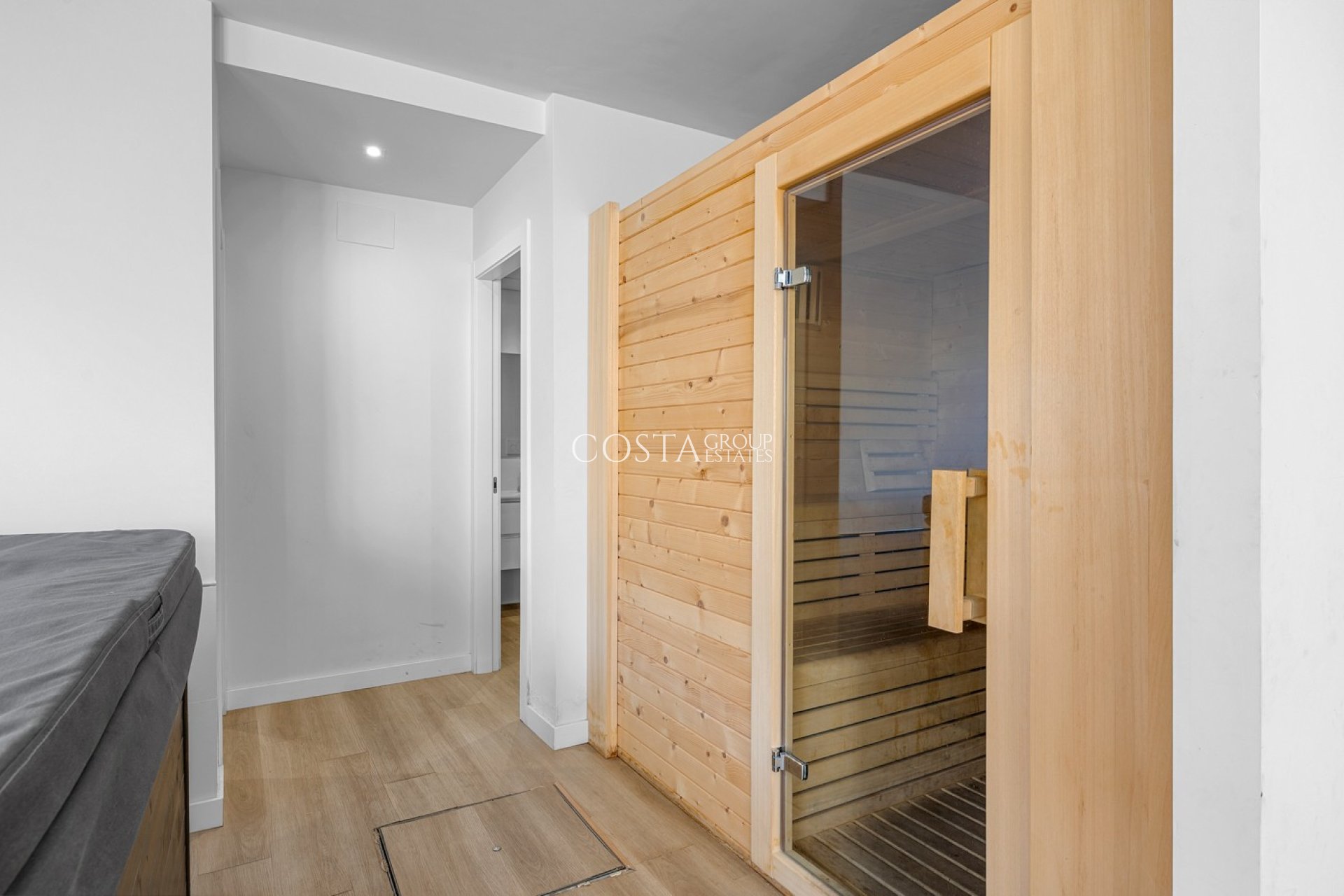 Resale - Apartments -
Orihuela Costa - Playa Flamenca