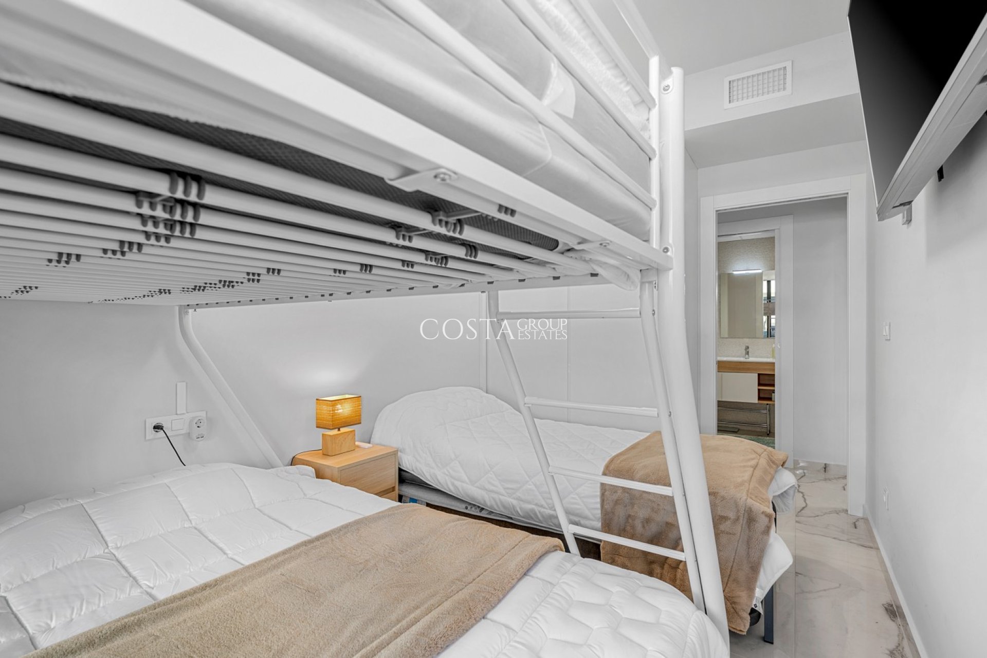 Resale - Apartments -
Orihuela Costa - Playa Flamenca