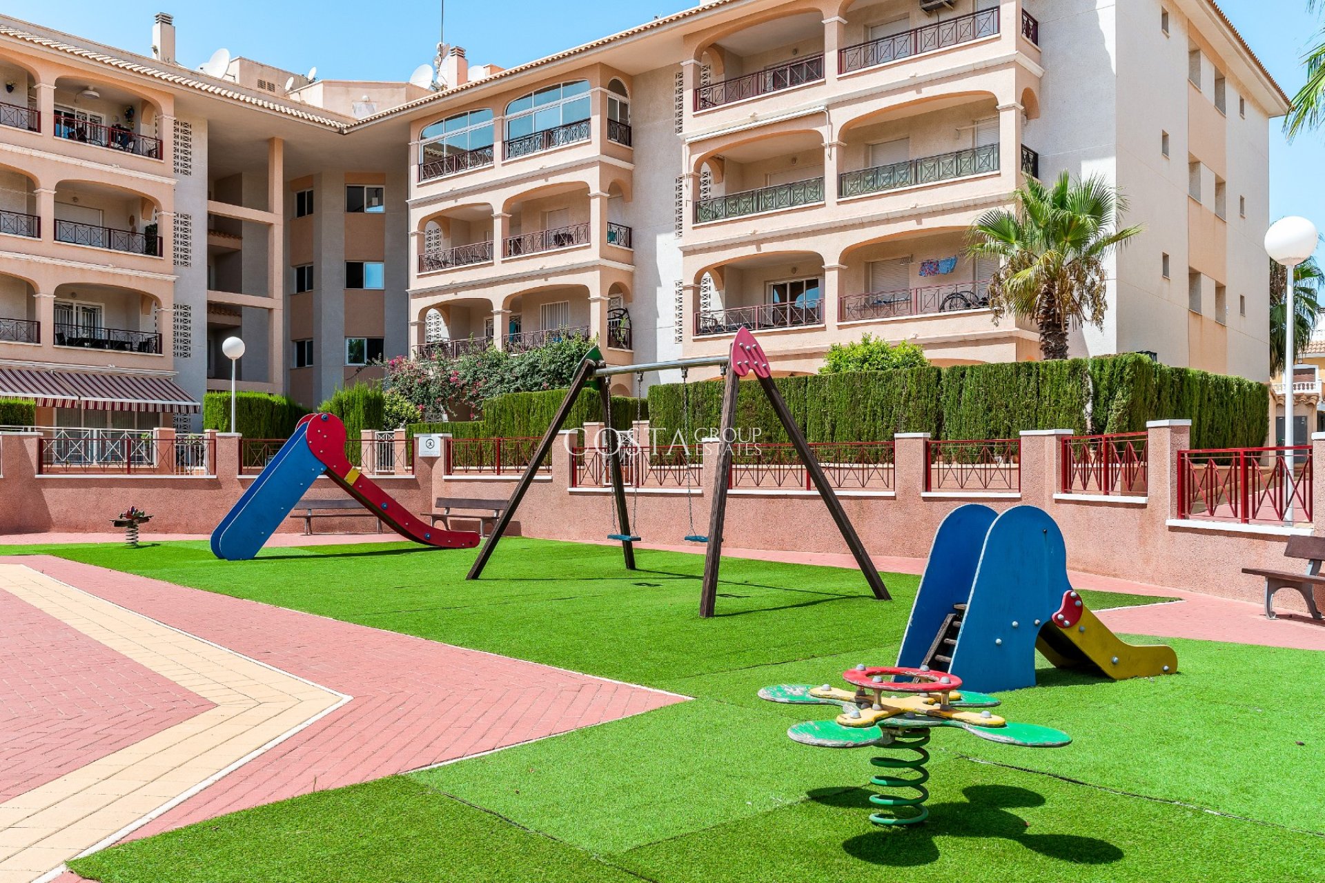 Resale - Apartments -
Orihuela Costa - Playa Flamenca