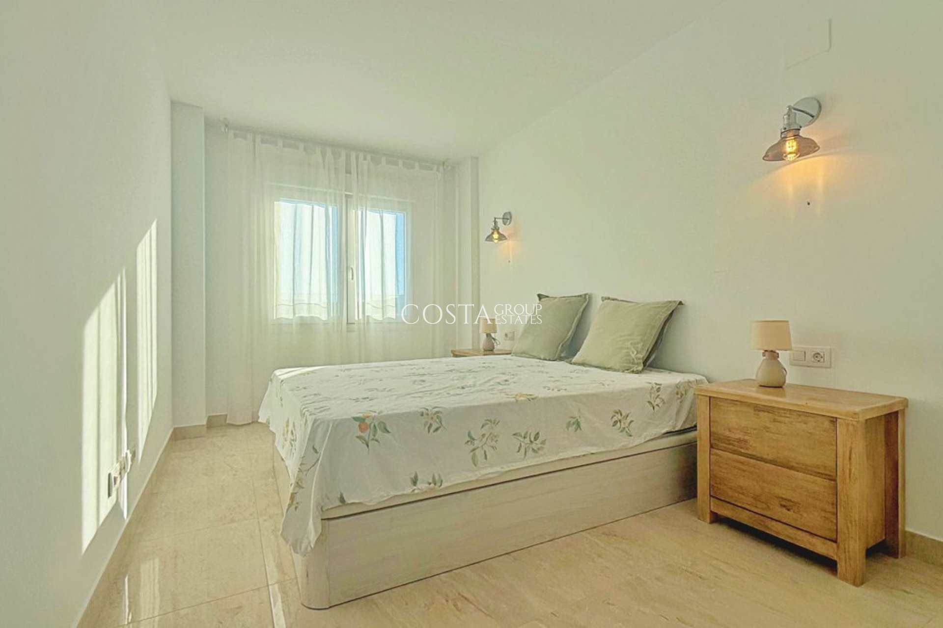 Resale - Apartments -
Orihuela Costa - Punta Prima