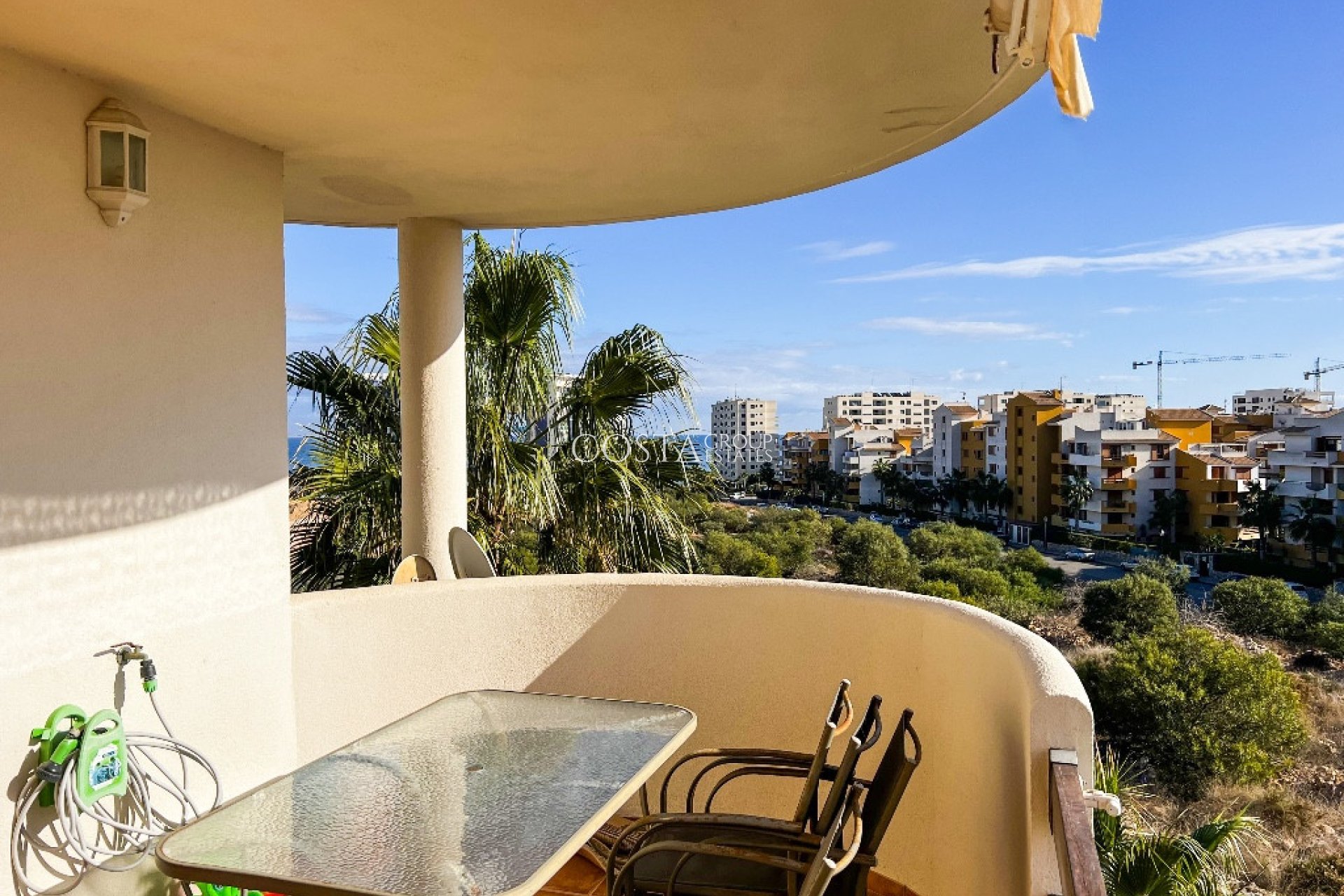 Resale - Apartments -
Orihuela Costa - Punta Prima