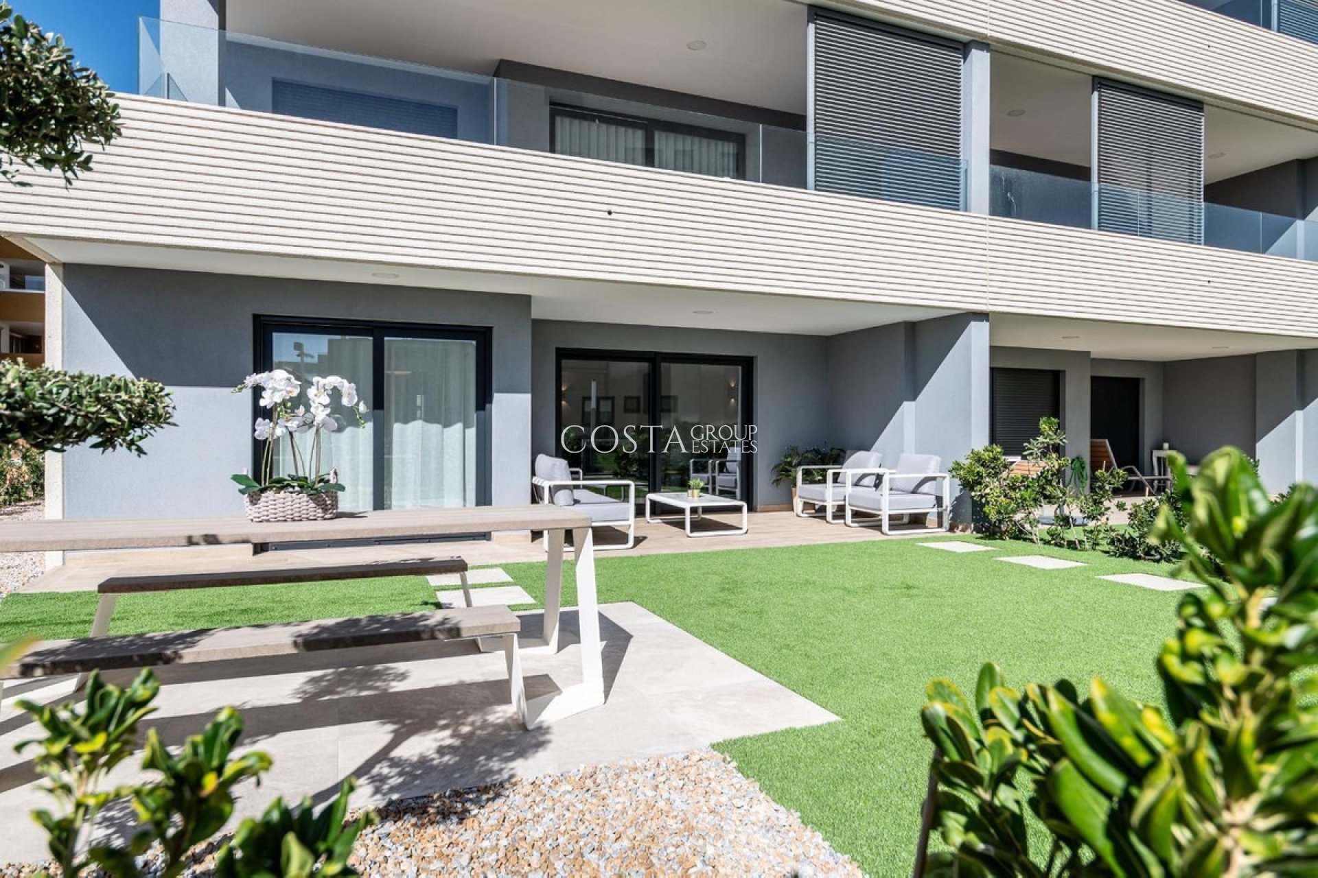 Resale - Apartments -
Orihuela Costa - Punta Prima