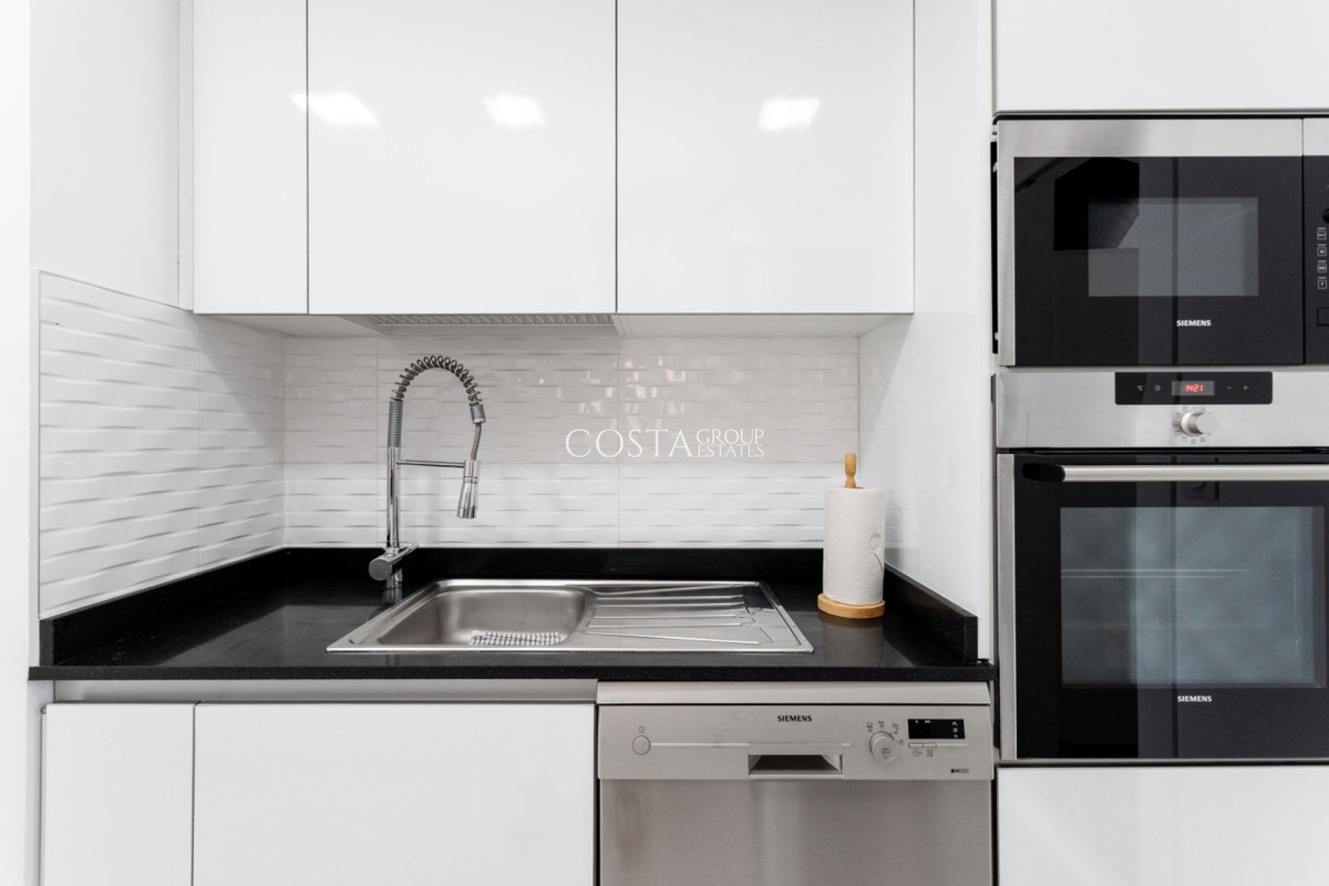 Resale - Apartments -
Orihuela Costa - Punta Prima