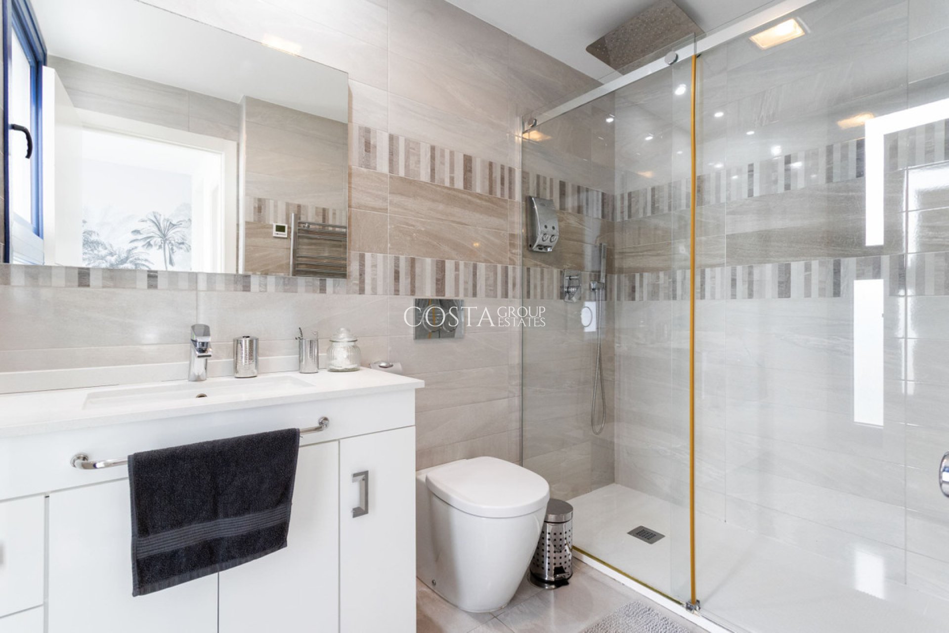 Resale - Apartments -
Orihuela Costa - Punta Prima