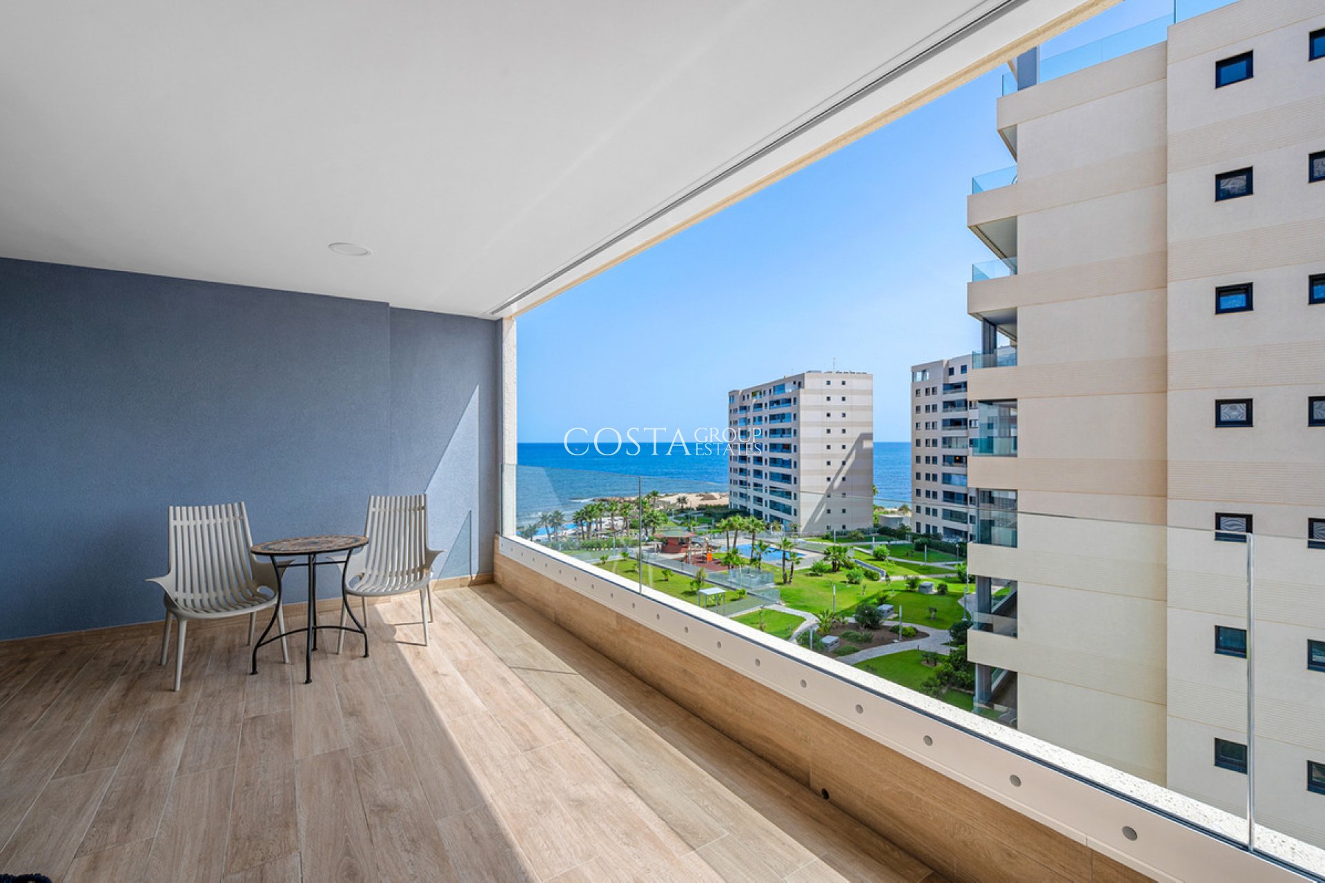Resale - Apartments -
Orihuela Costa - Punta Prima