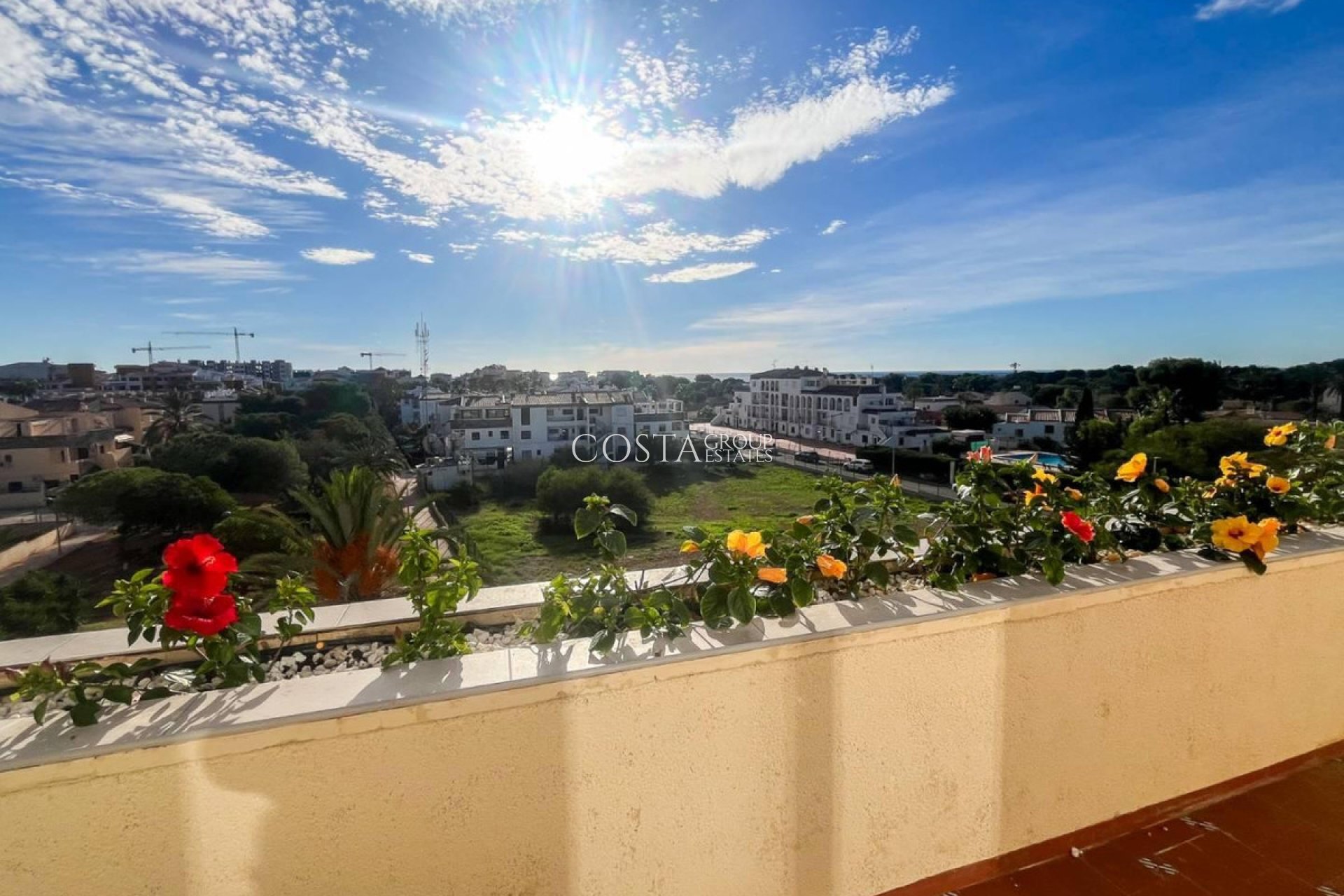 Resale - Apartments -
Orihuela Costa - Punta Prima