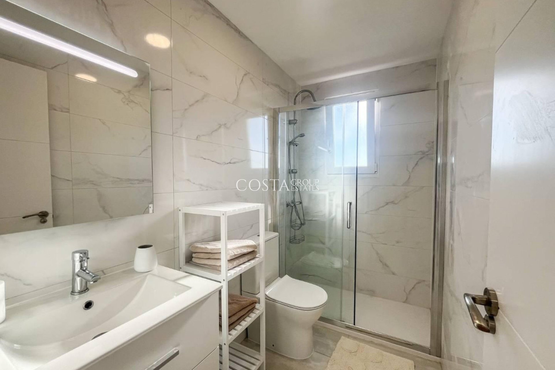 Resale - Apartments -
Orihuela Costa - Punta Prima