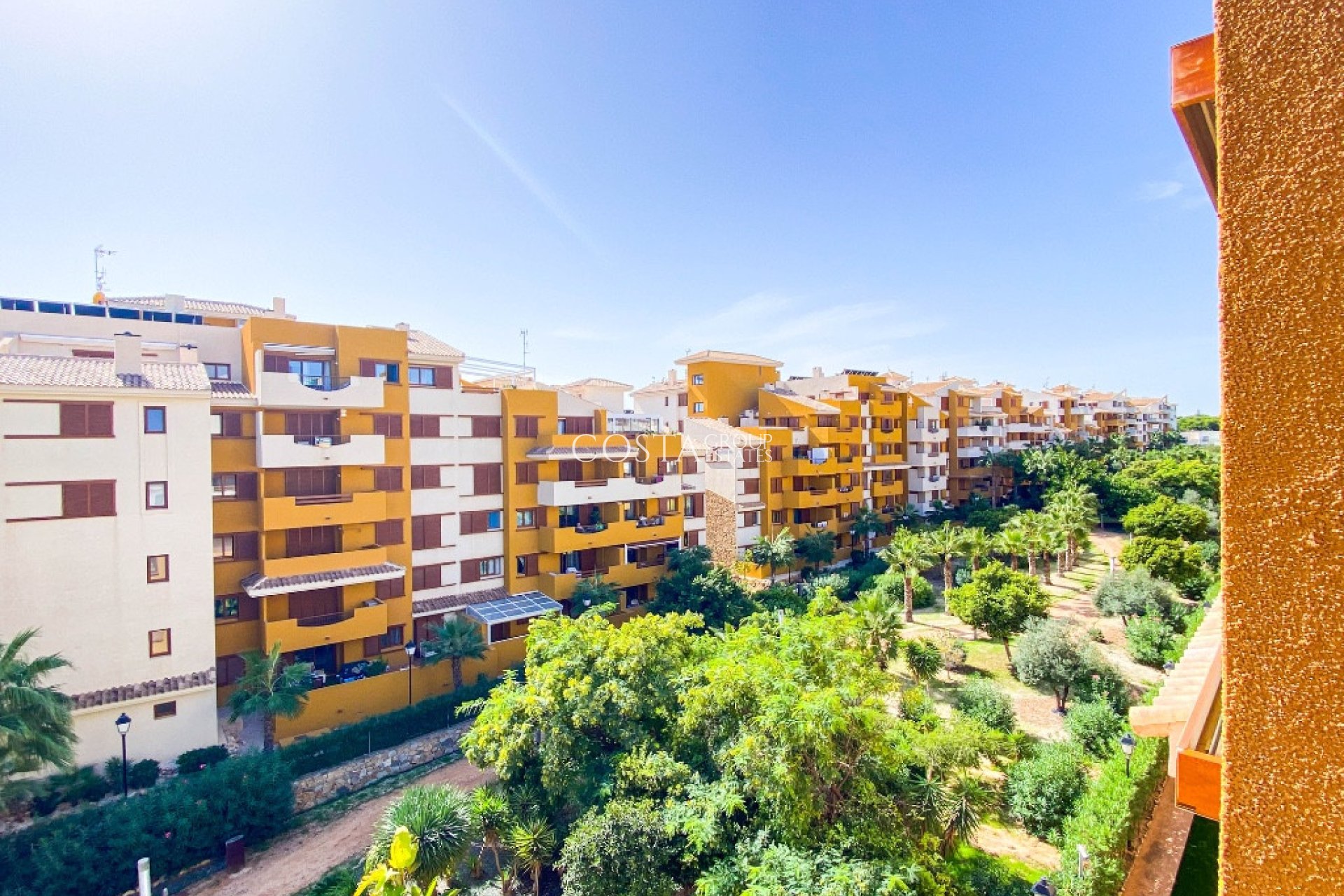 Resale - Apartments -
Orihuela Costa - Punta Prima