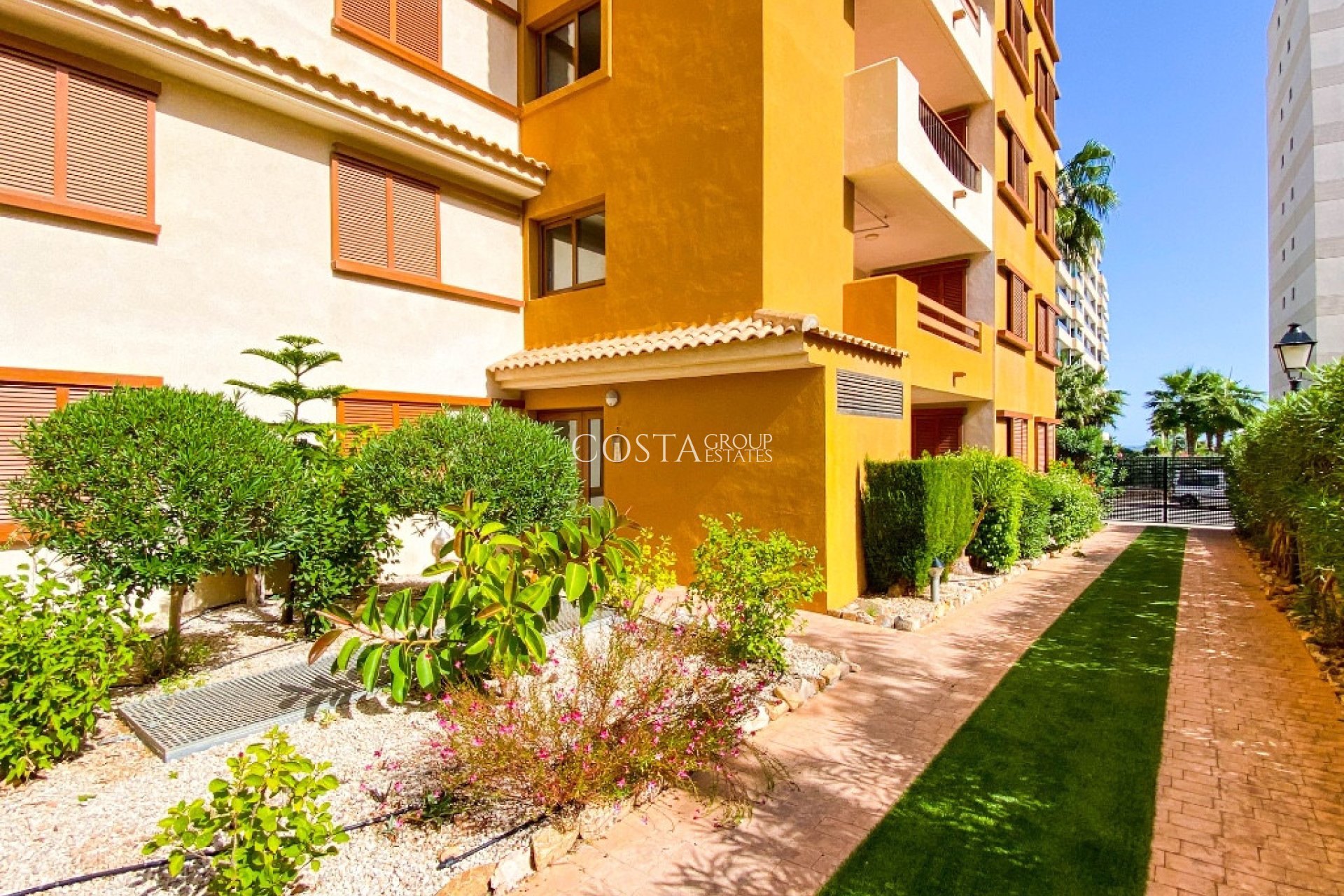 Resale - Apartments -
Orihuela Costa - Punta Prima