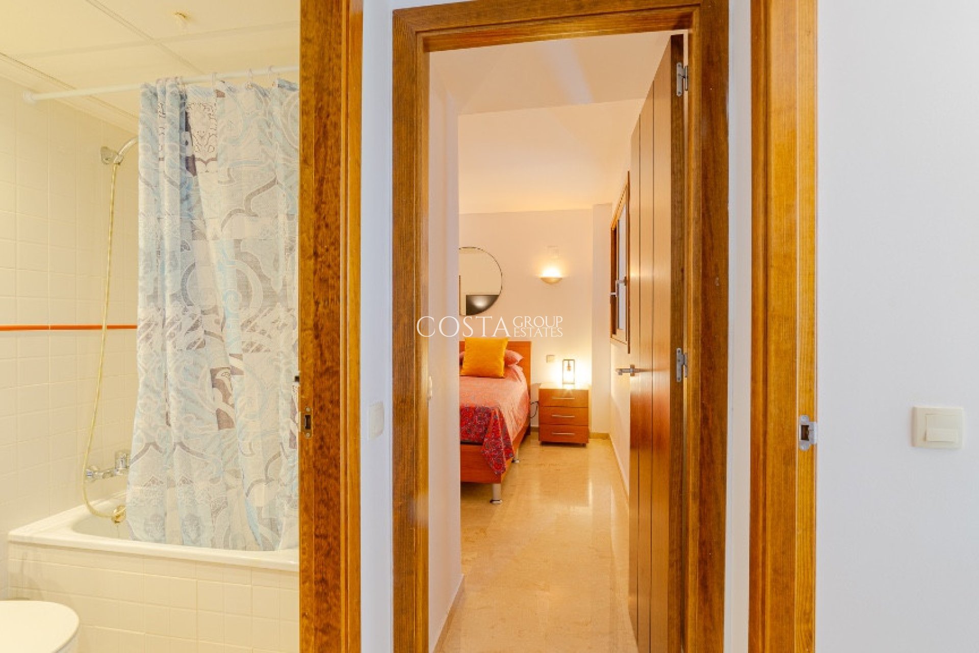 Resale - Apartments -
Orihuela Costa - Punta Prima