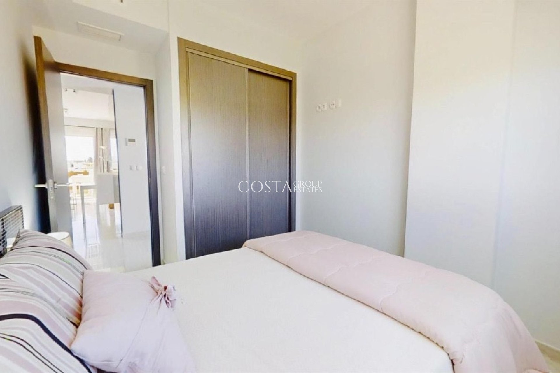 Resale - Apartments -
Orihuela Costa - Punta Prima