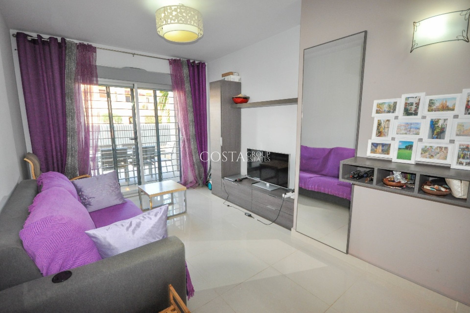 Resale - Apartments -
Orihuela Costa - Punta Prima