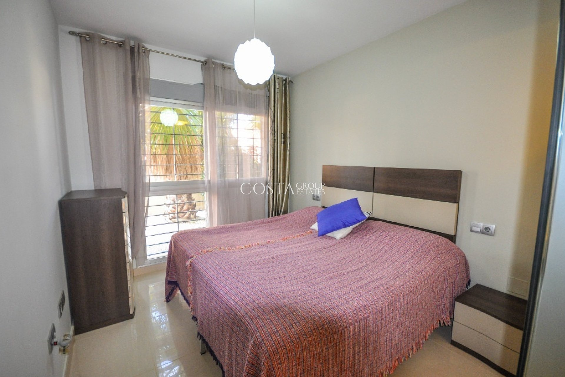 Resale - Apartments -
Orihuela Costa - Punta Prima