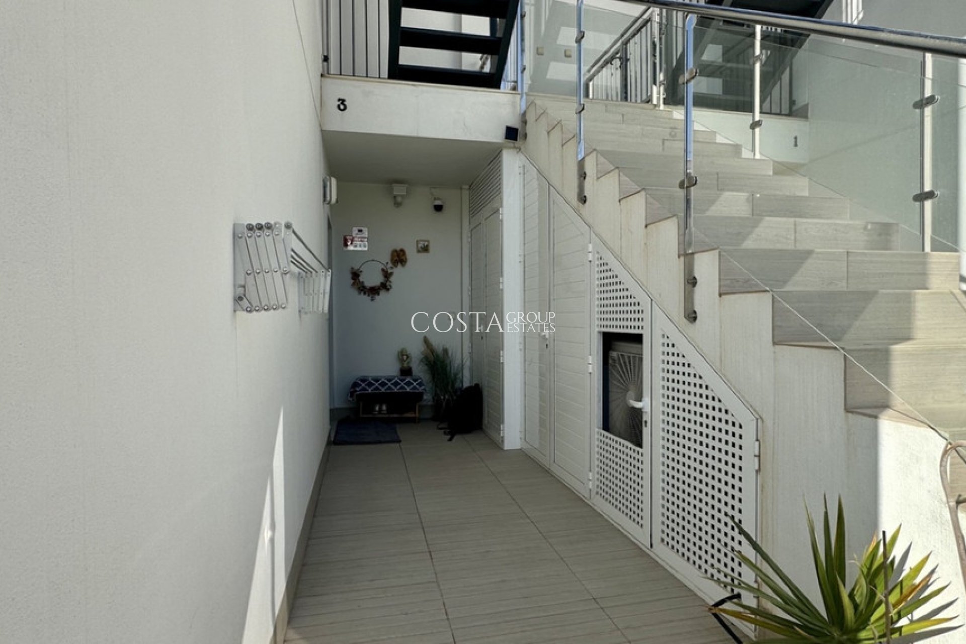Resale - Apartments -
Orihuela Costa - Punta Prima