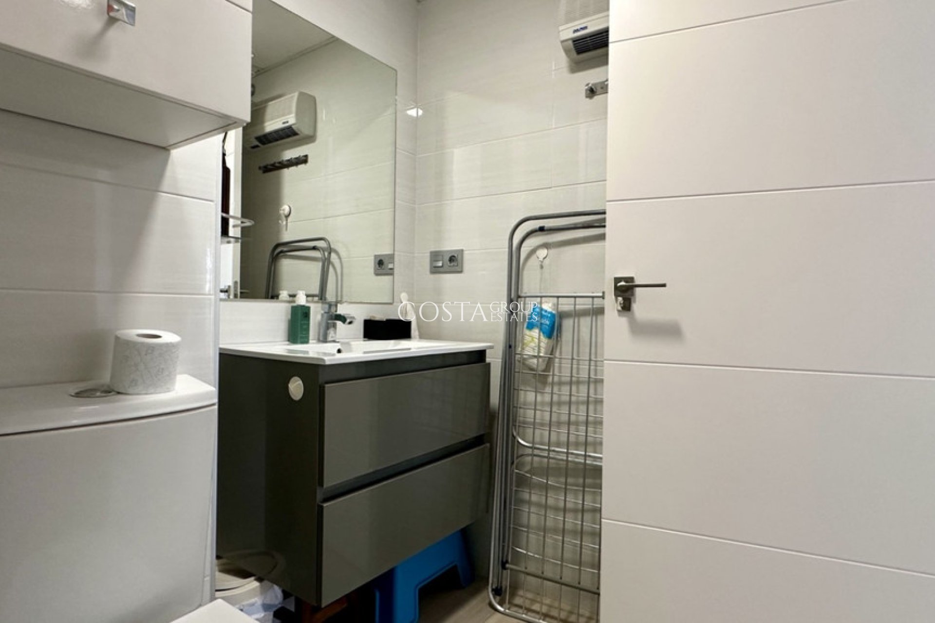 Resale - Apartments -
Orihuela Costa - Punta Prima