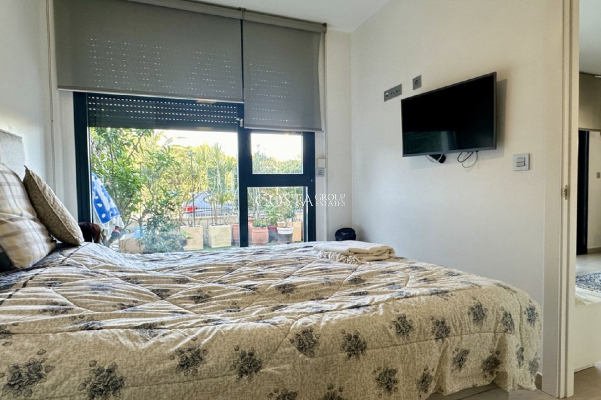 Resale - Apartments -
Orihuela Costa - Punta Prima