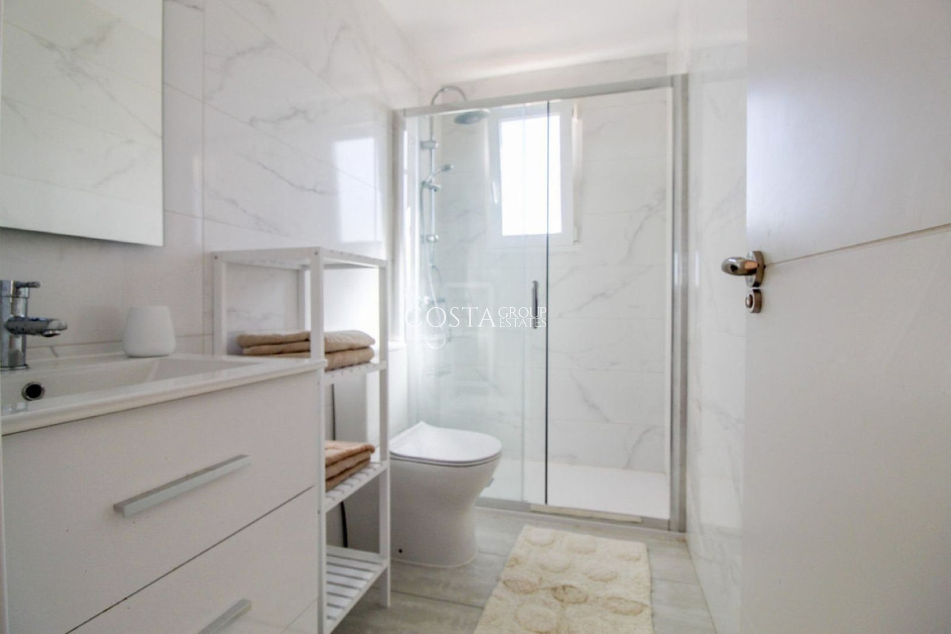 Resale - Apartments -
Orihuela Costa - Punta Prima