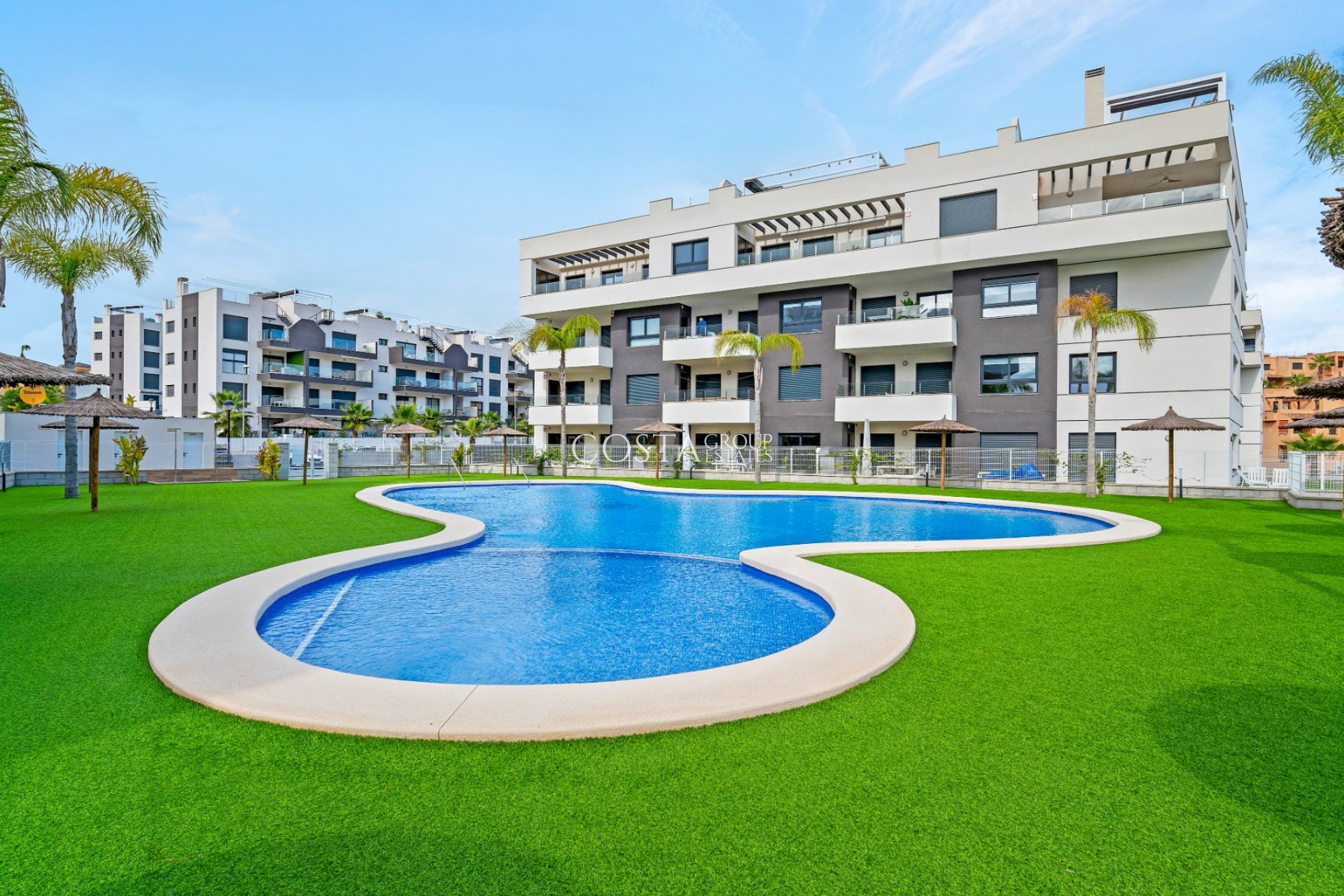 Resale - Apartments -
Orihuela Costa - Villamartín