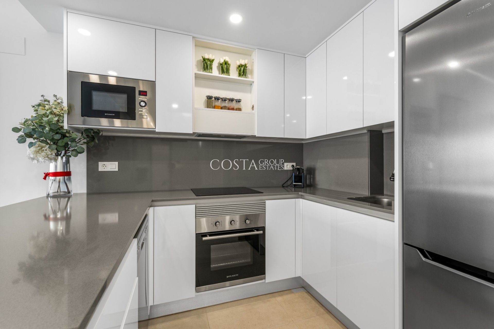 Resale - Apartments -
Orihuela Costa - Villamartín