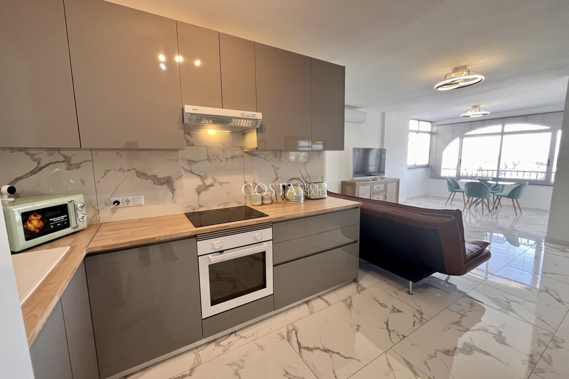 Resale - Apartments -
Orihuela Costa - Villamartin