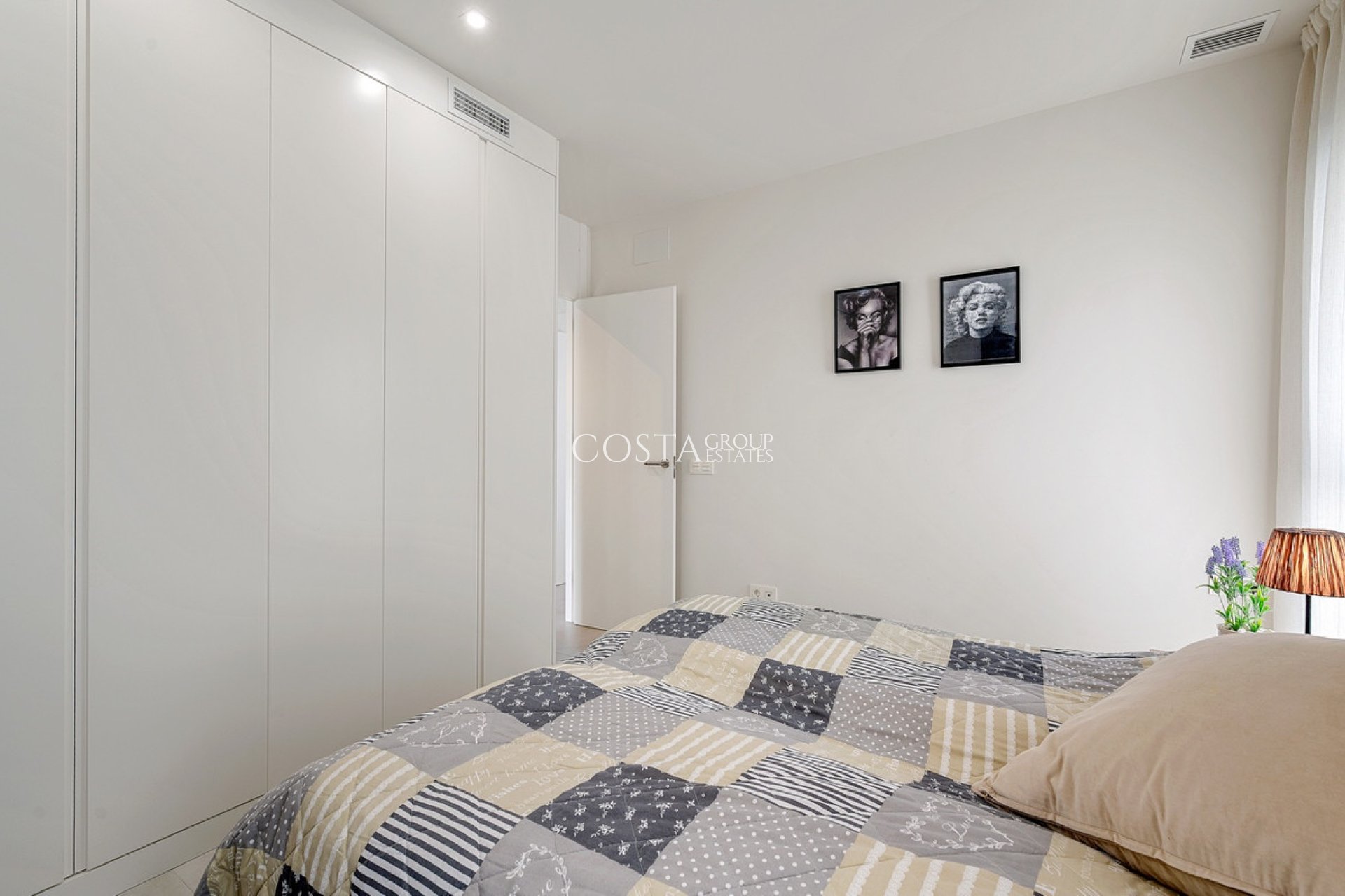 Resale - Apartments -
Orihuela Costa - Villamartin