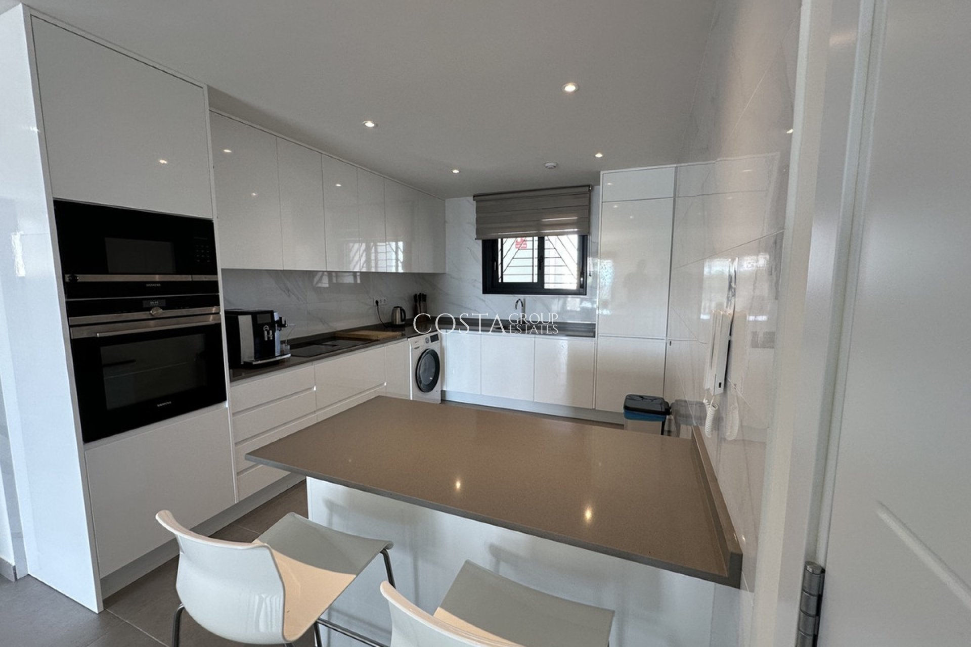 Resale - Apartments -
Orihuela Costa - Villamartin