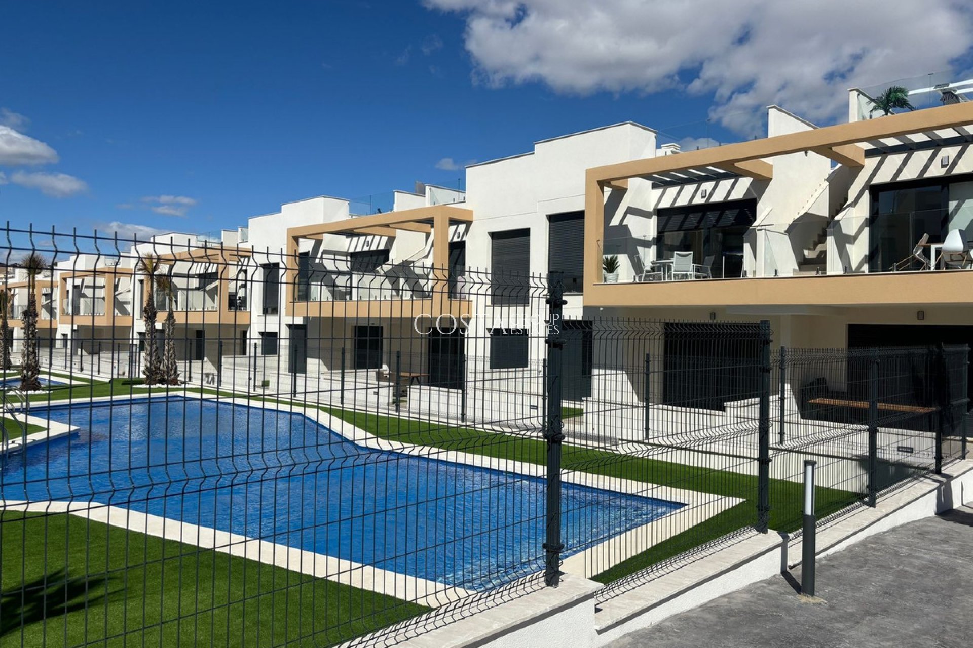 Resale - Apartments -
Orihuela Costa - Villamartin